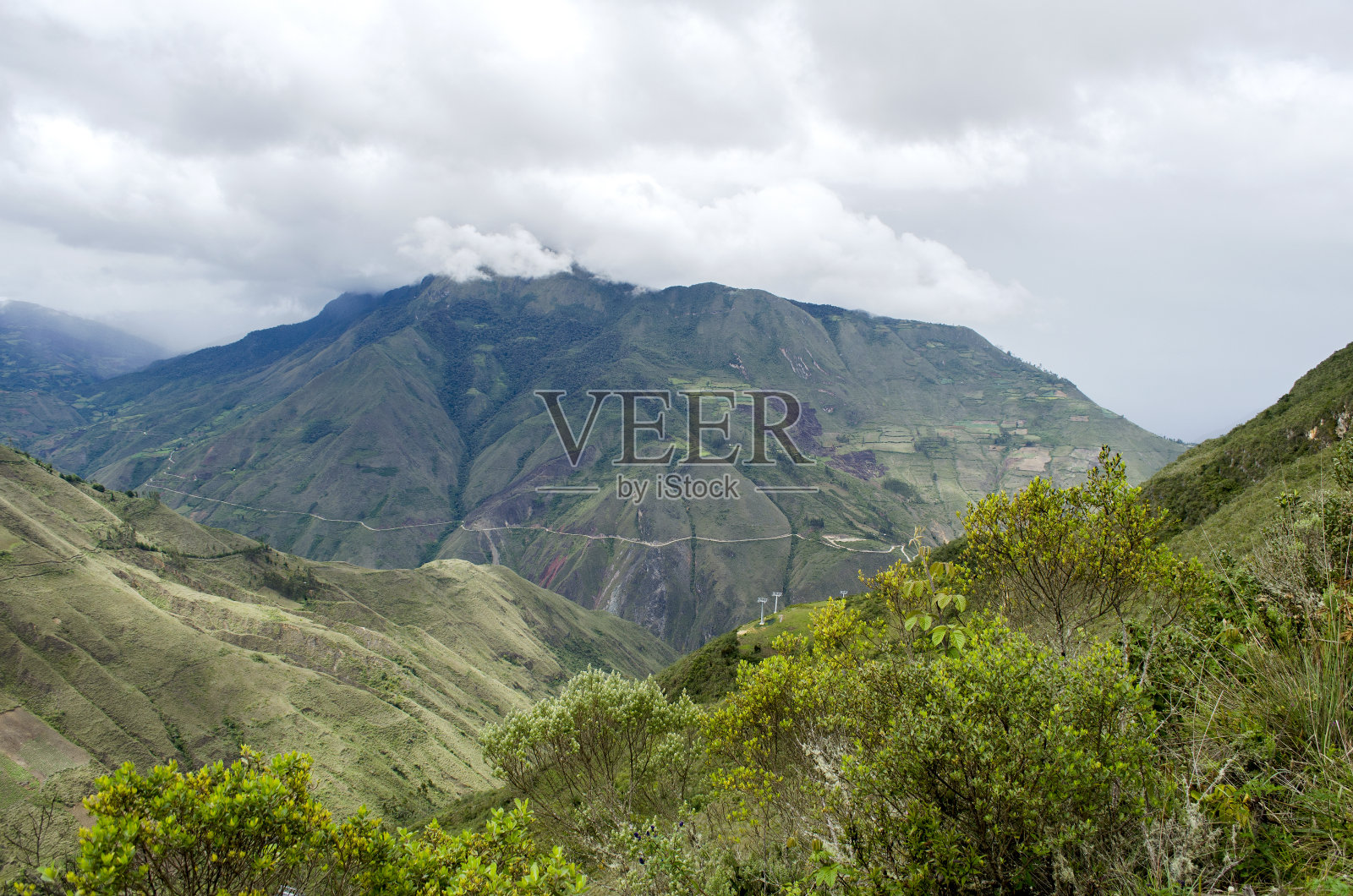 秘鲁公路上美丽的风景照片摄影图片
