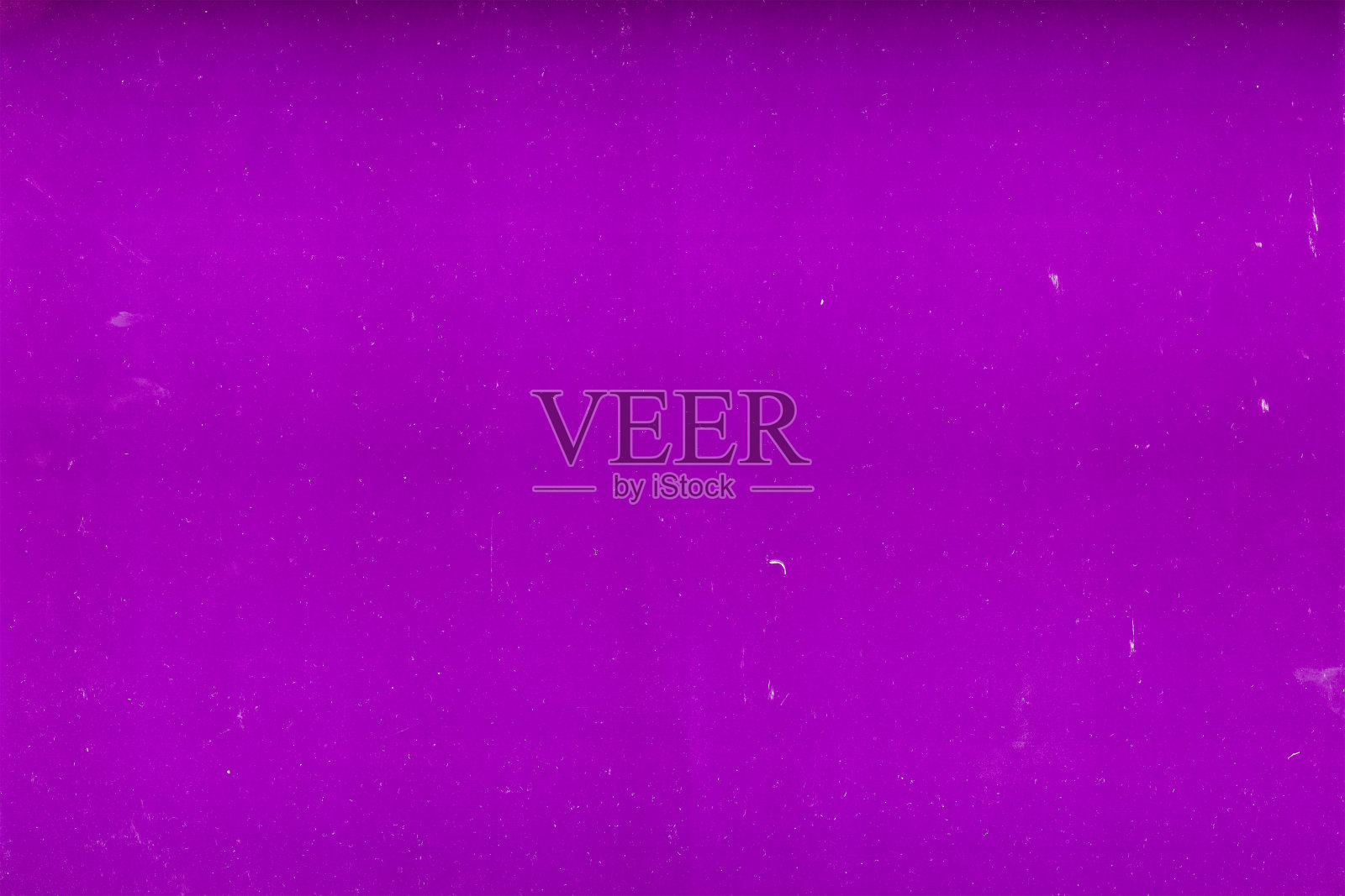 丁香花破旧，刮花的纸板。照片摄影图片