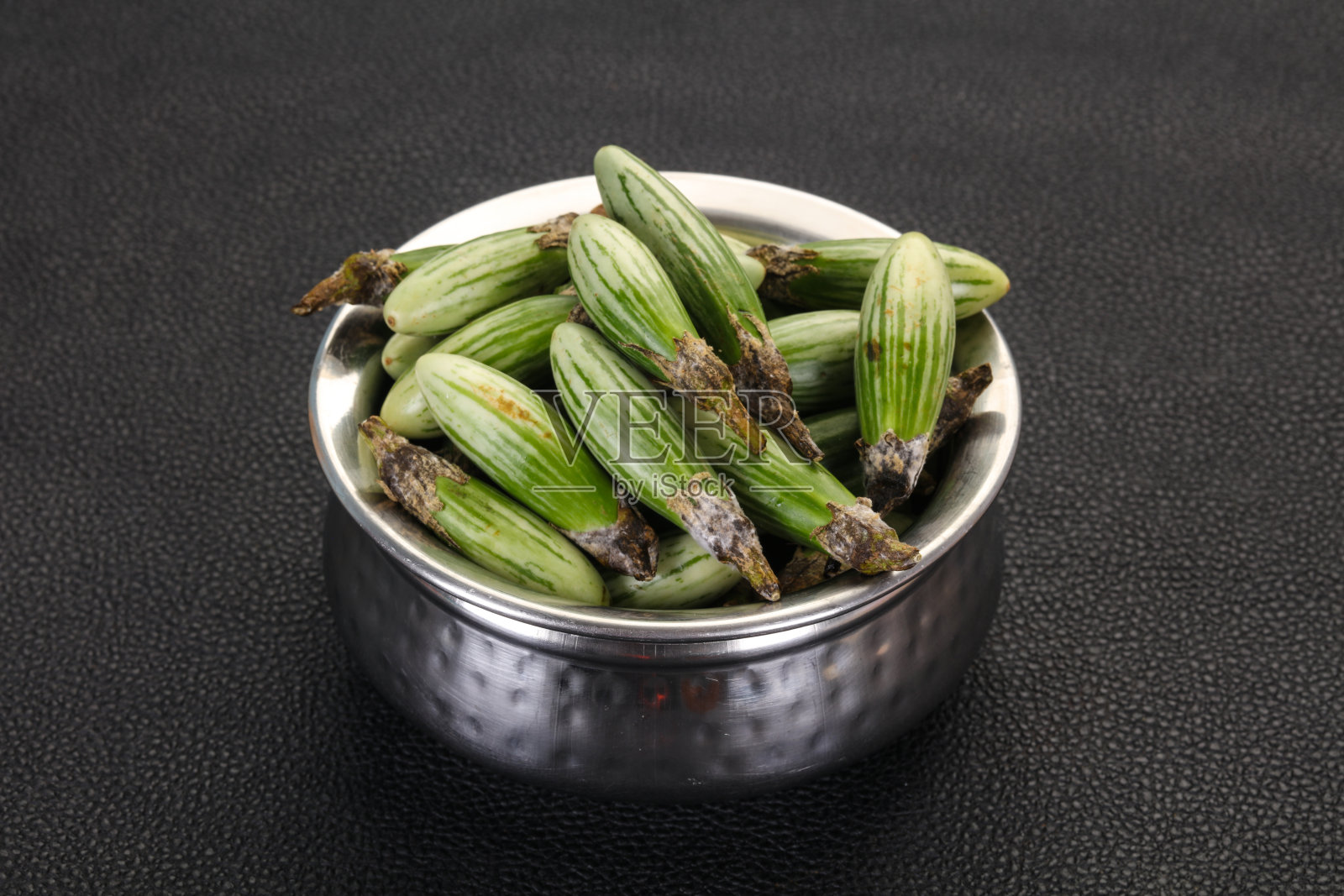 绿色亚洲茄子照片摄影图片