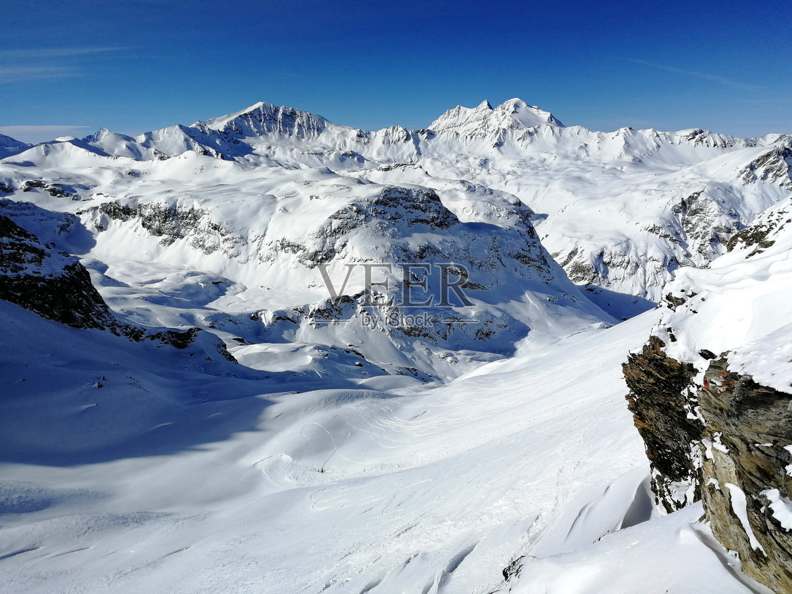 雪山峰照片摄影图片