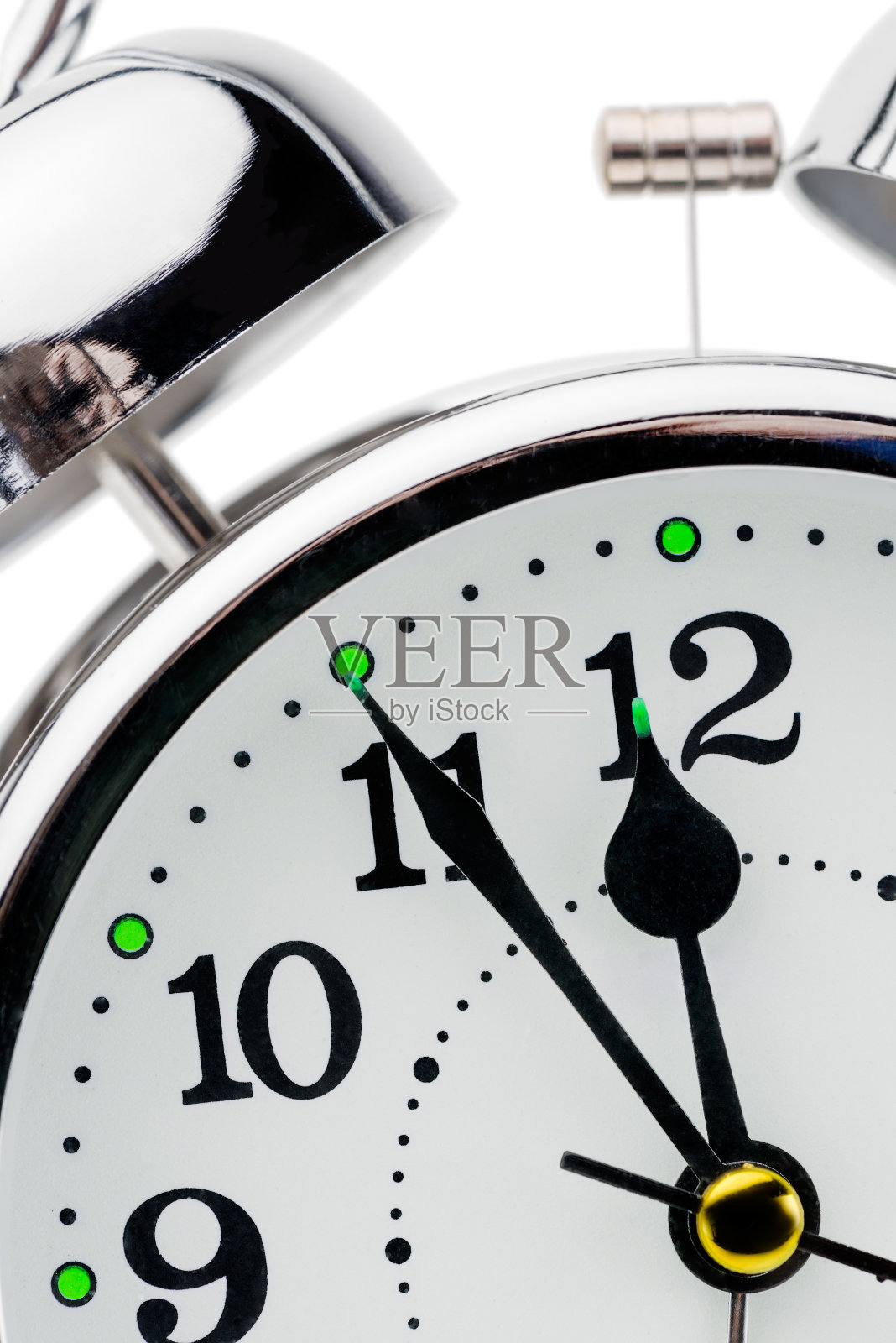 特写细节闹钟在复古风格上的白色背景孤立照片摄影图片