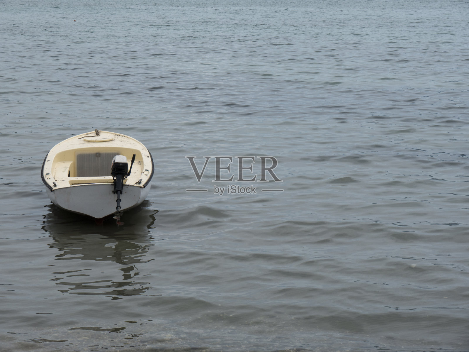 白色摩托艇后视图照片摄影图片