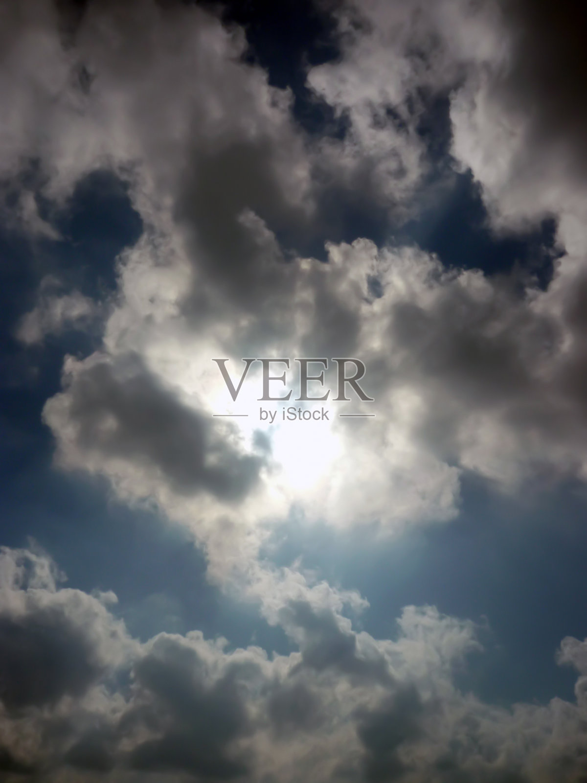 云后的秘密照片摄影图片