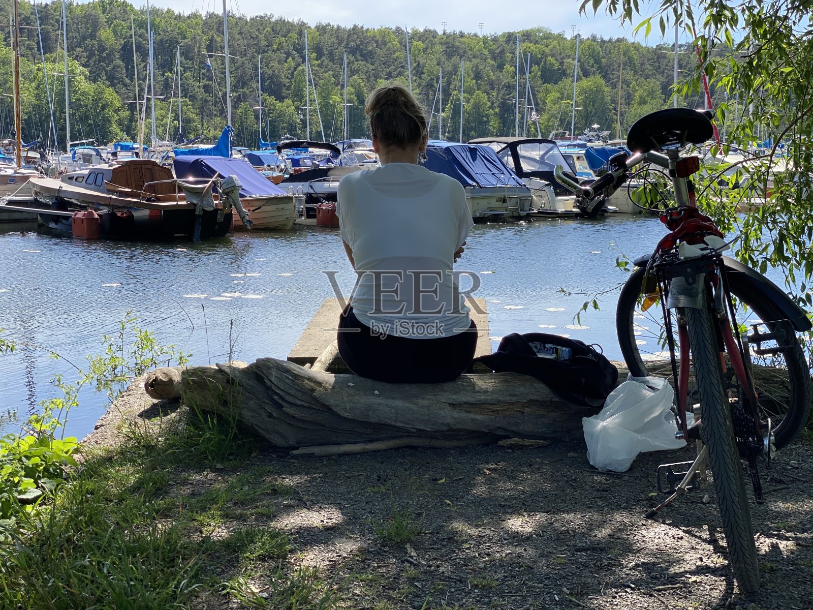 保持距离照片摄影图片