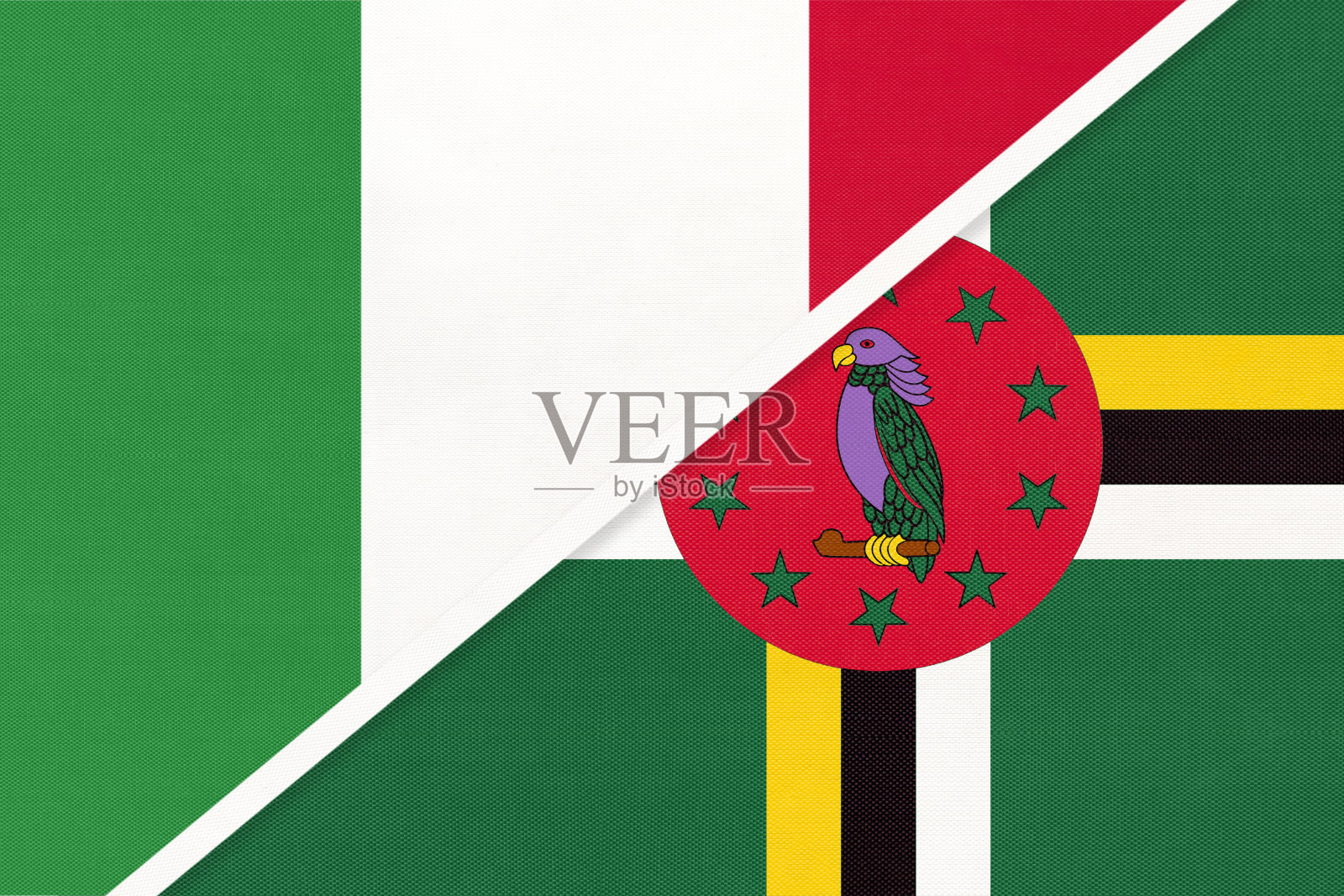 意大利和多米尼加两国国旗的象征由纺织品制成。两国之间的冠军。设计元素图片