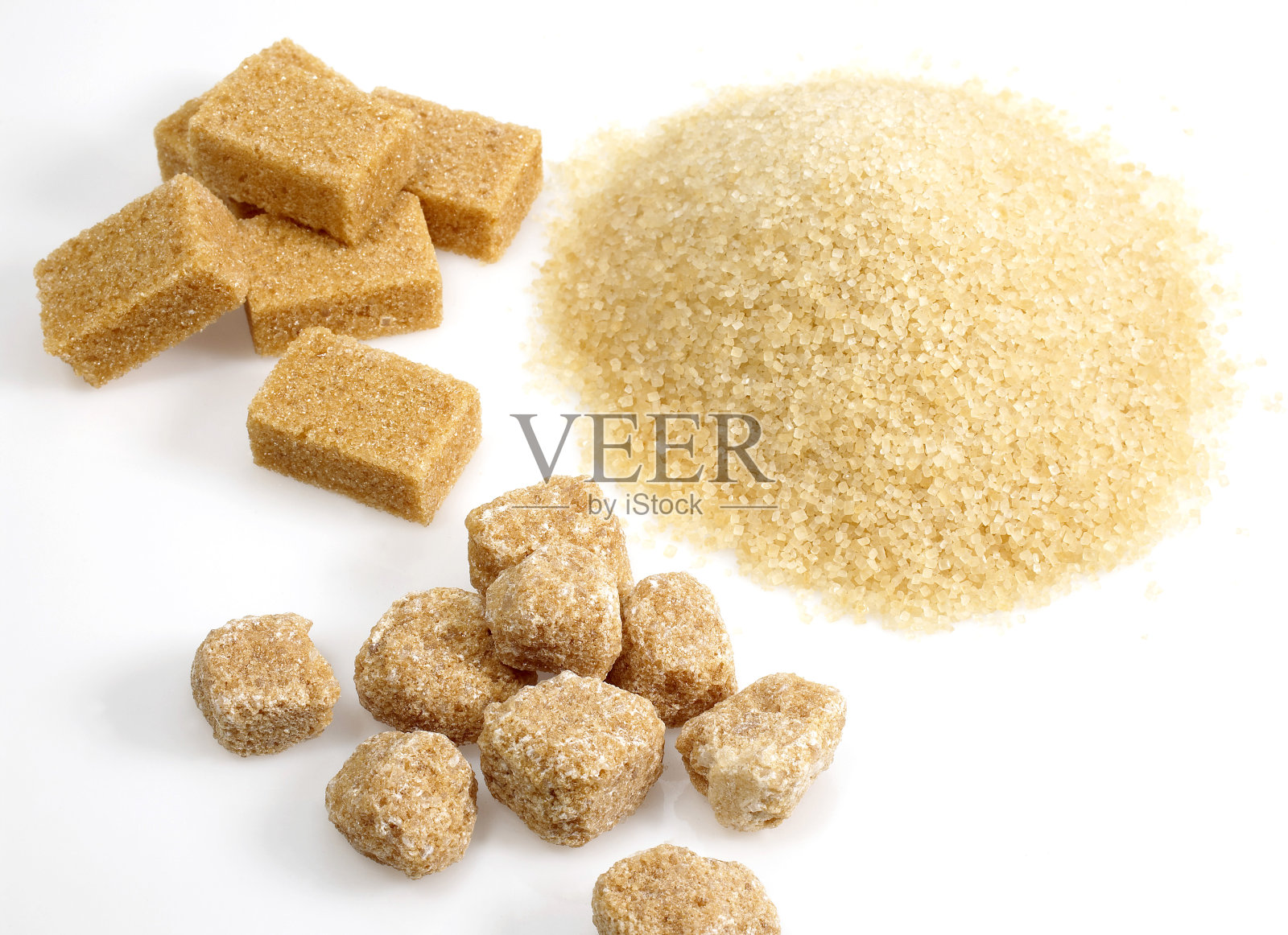 红糖，粉和方块对抗白色背景照片摄影图片