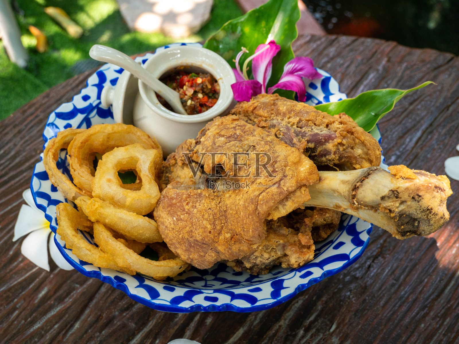 炒泰国菜开胃菜照片摄影图片