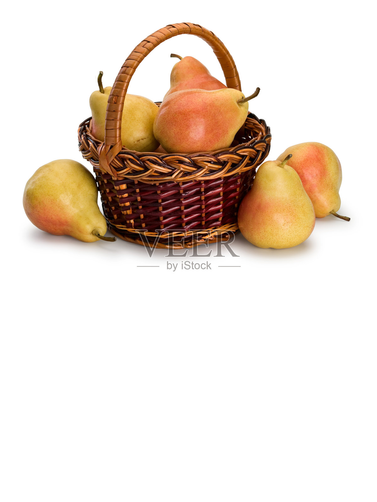 篮子里装满了熟梨照片摄影图片
