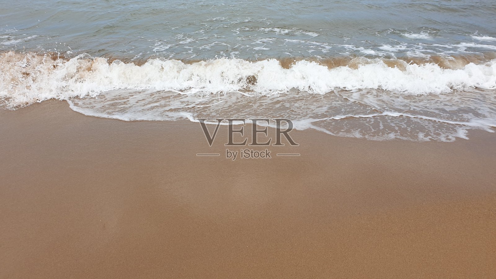 波在海滩照片摄影图片