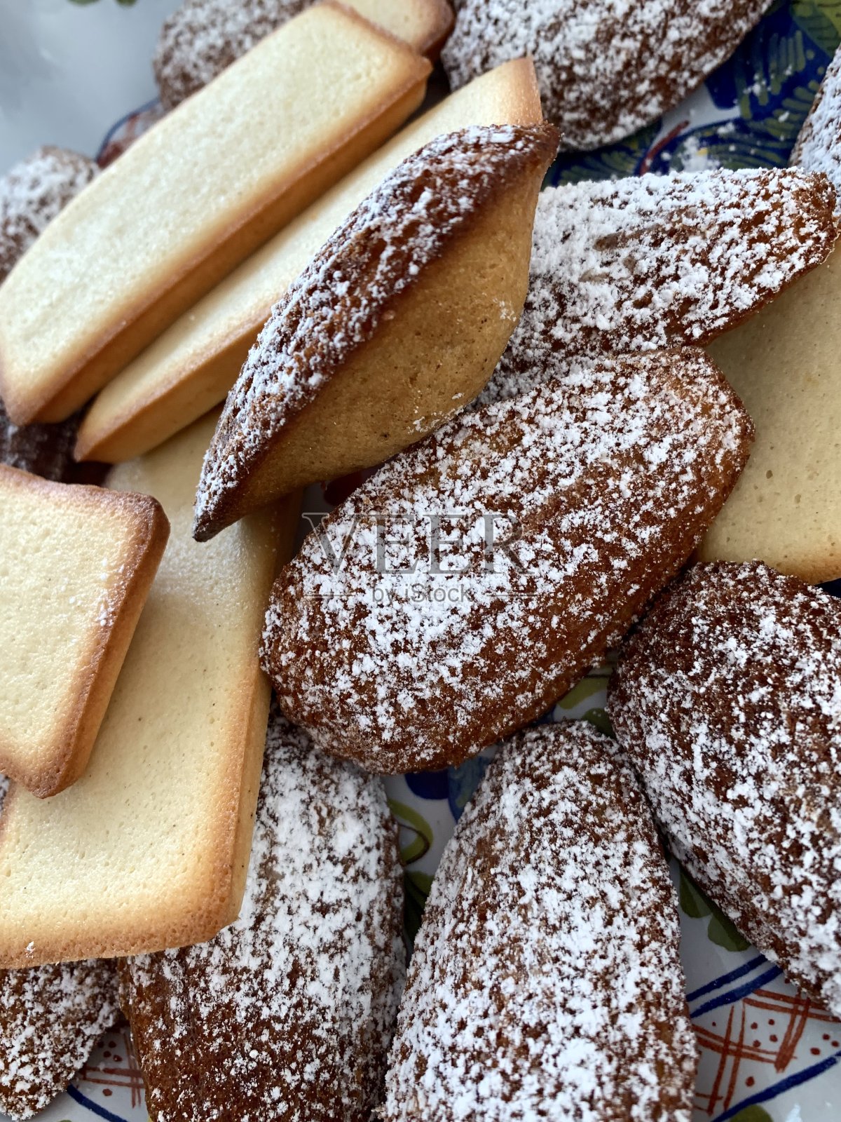 玛德琳蛋糕和法国金融家照片摄影图片