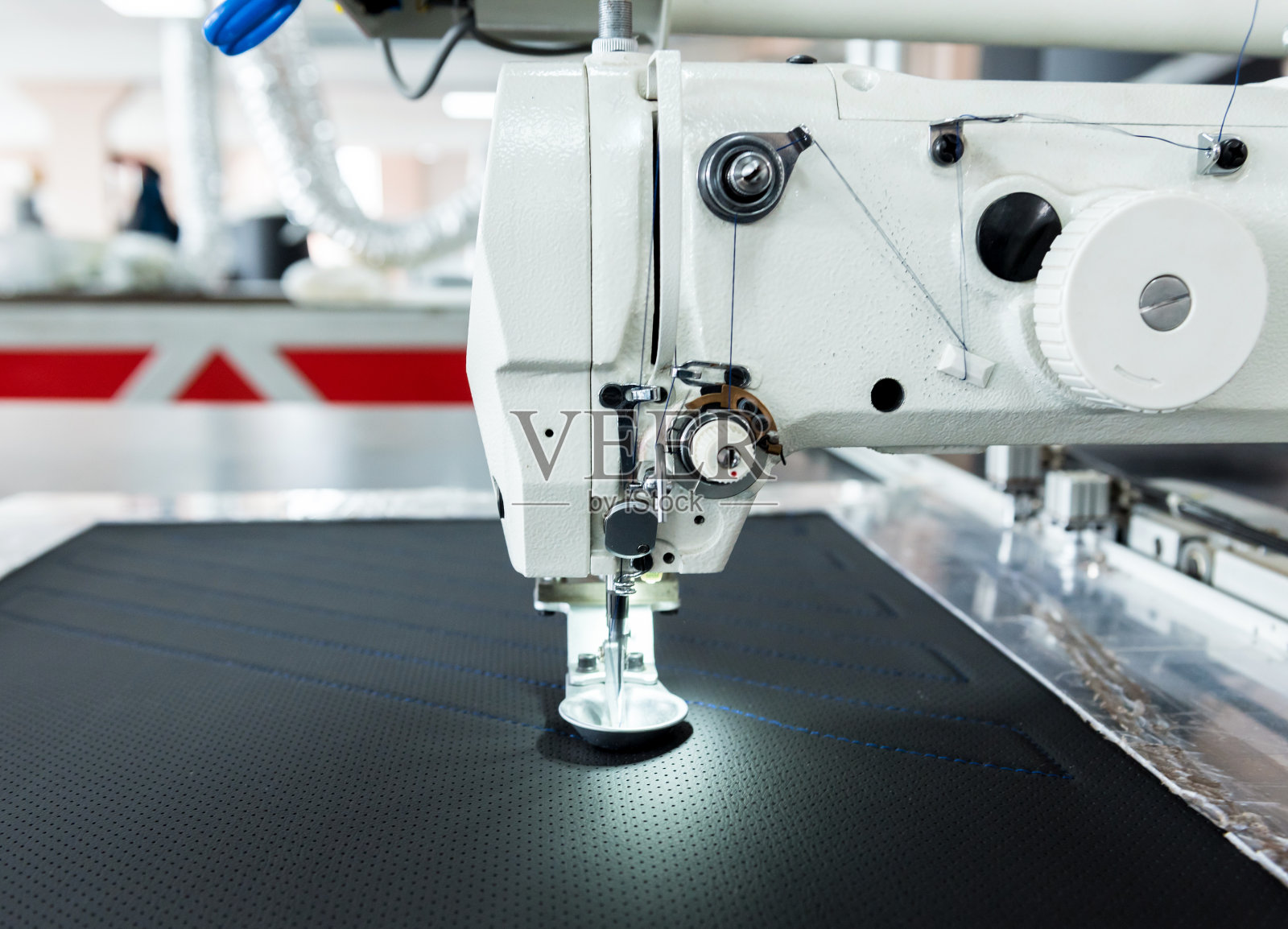 纺织业生产线。纺织工厂。调整工作流程照片摄影图片