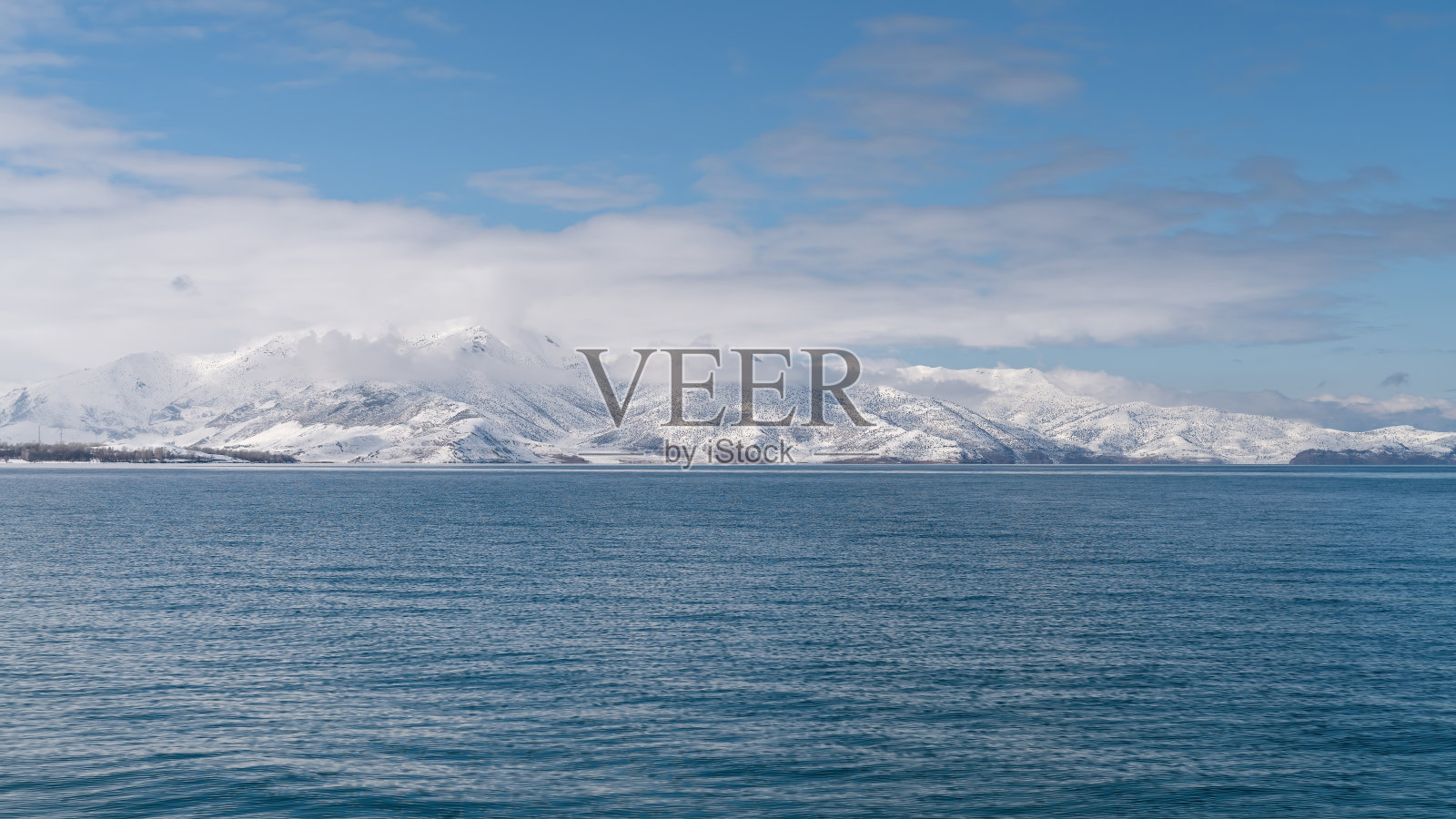 凡湖的雪和冬季景观，凡，土耳其照片摄影图片