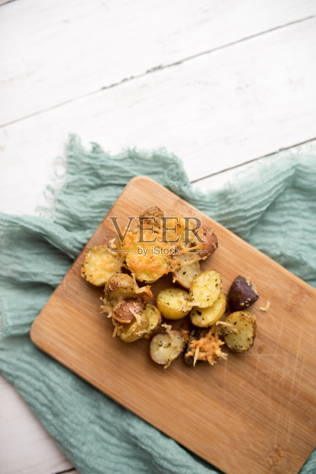 美味烤小土豆照片摄影图片