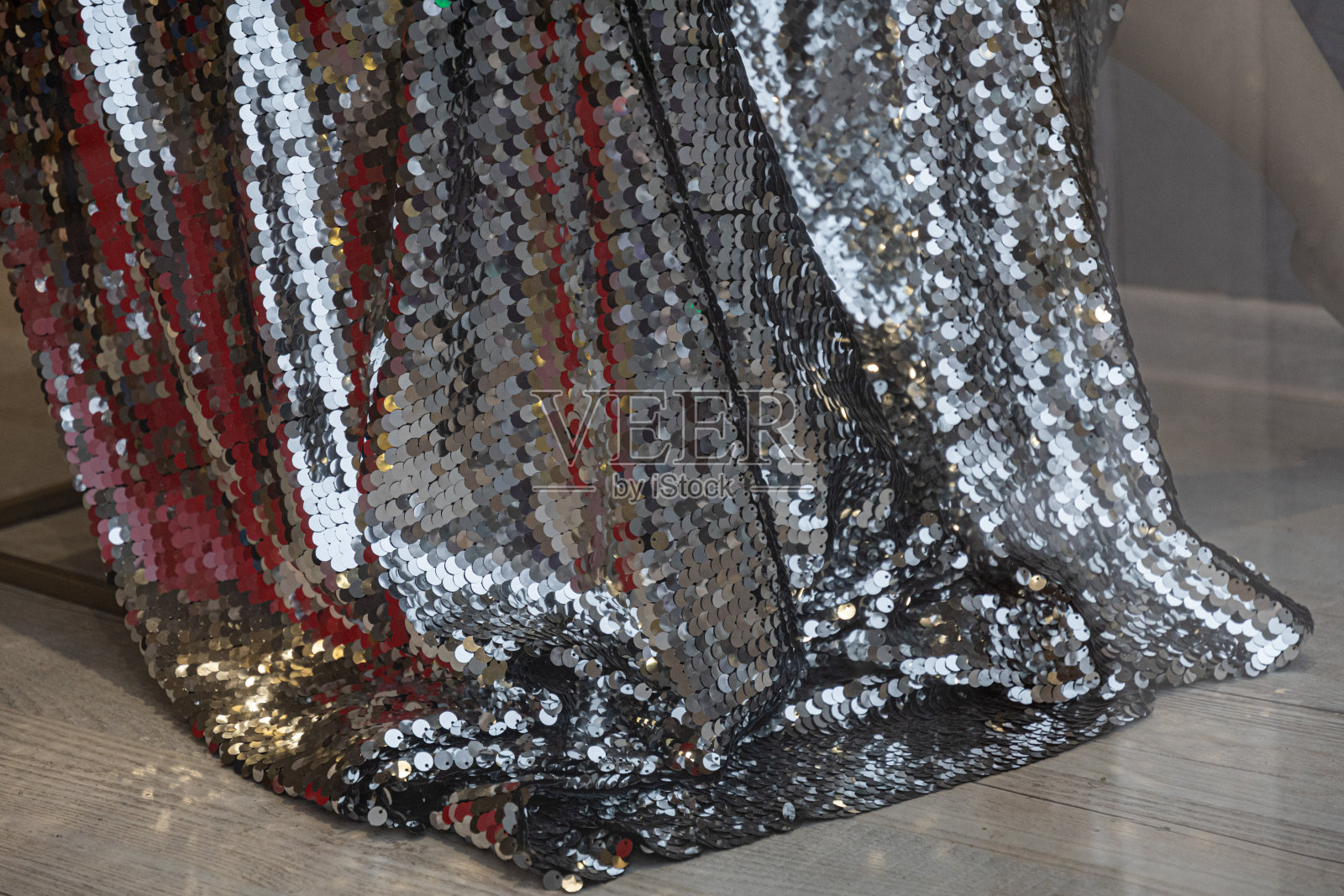 银色魅力亮片背景。抽象的圣诞背景照片摄影图片