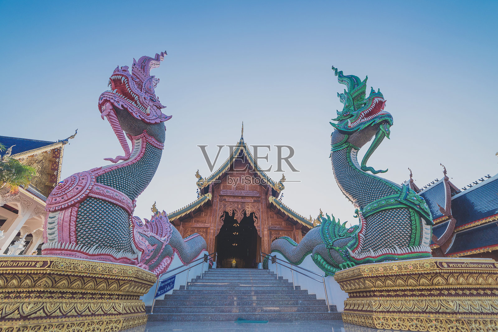 泰国清迈的寺庙照片摄影图片