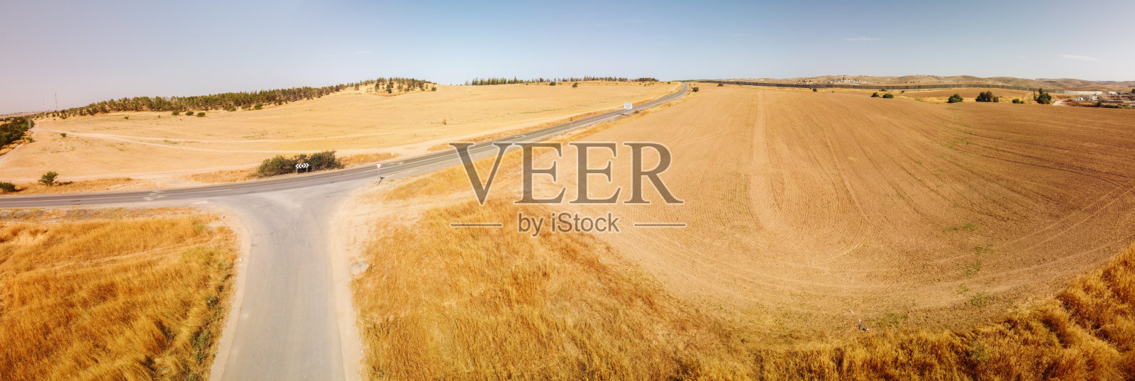 收获后荒地照片摄影图片