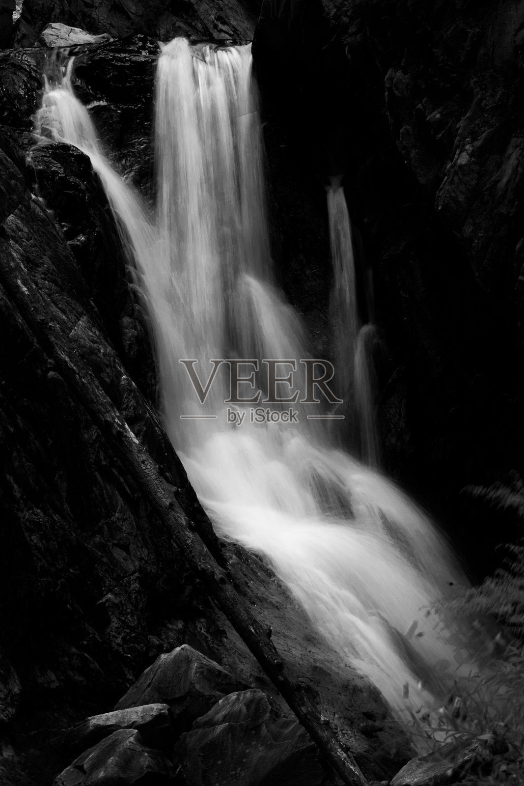 瀑布的长曝光照片照片摄影图片