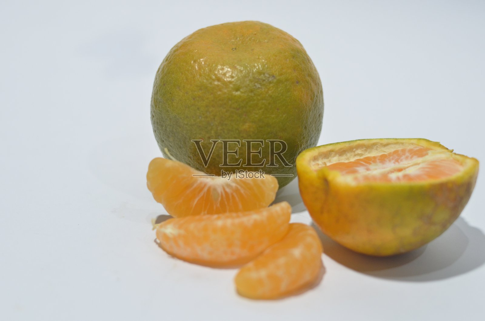 橙色果实孤立在白色背景上照片摄影图片