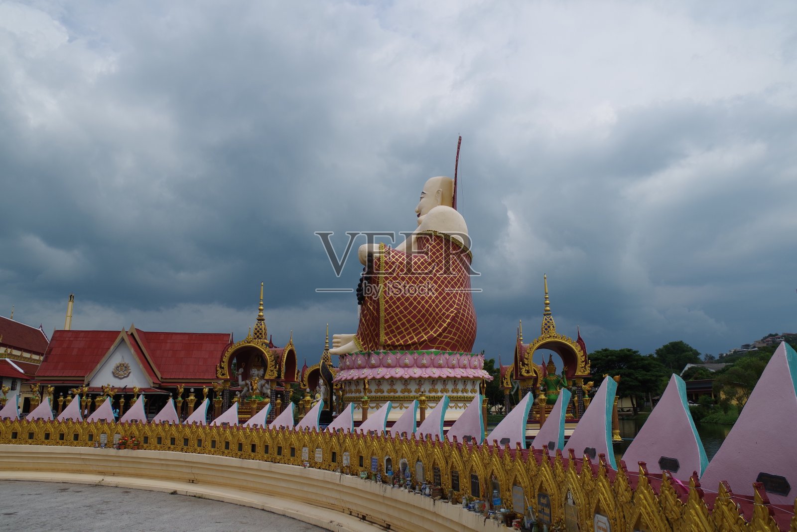 苏梅岛的白腊寺照片摄影图片