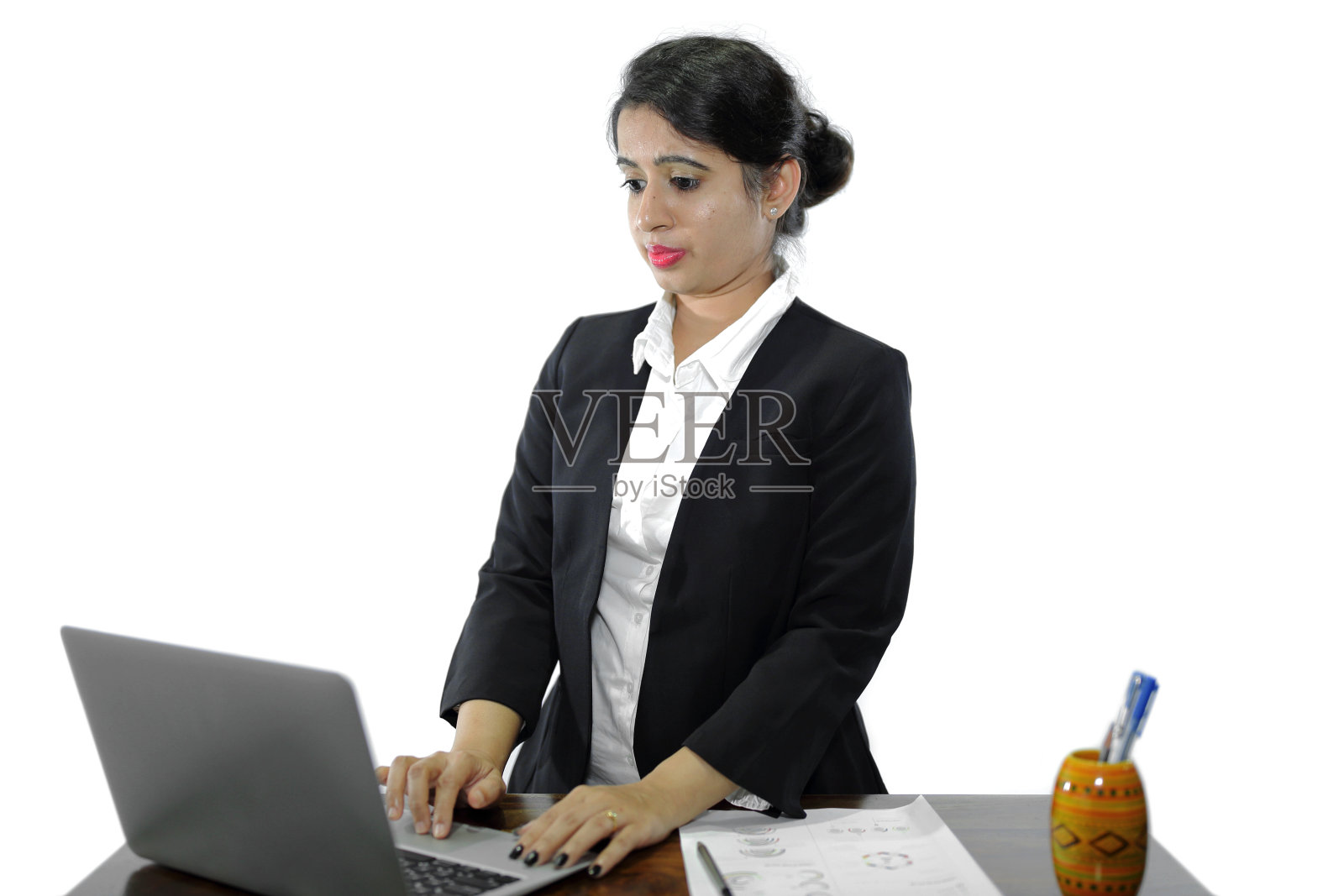 职场自信的商业女性照片摄影图片