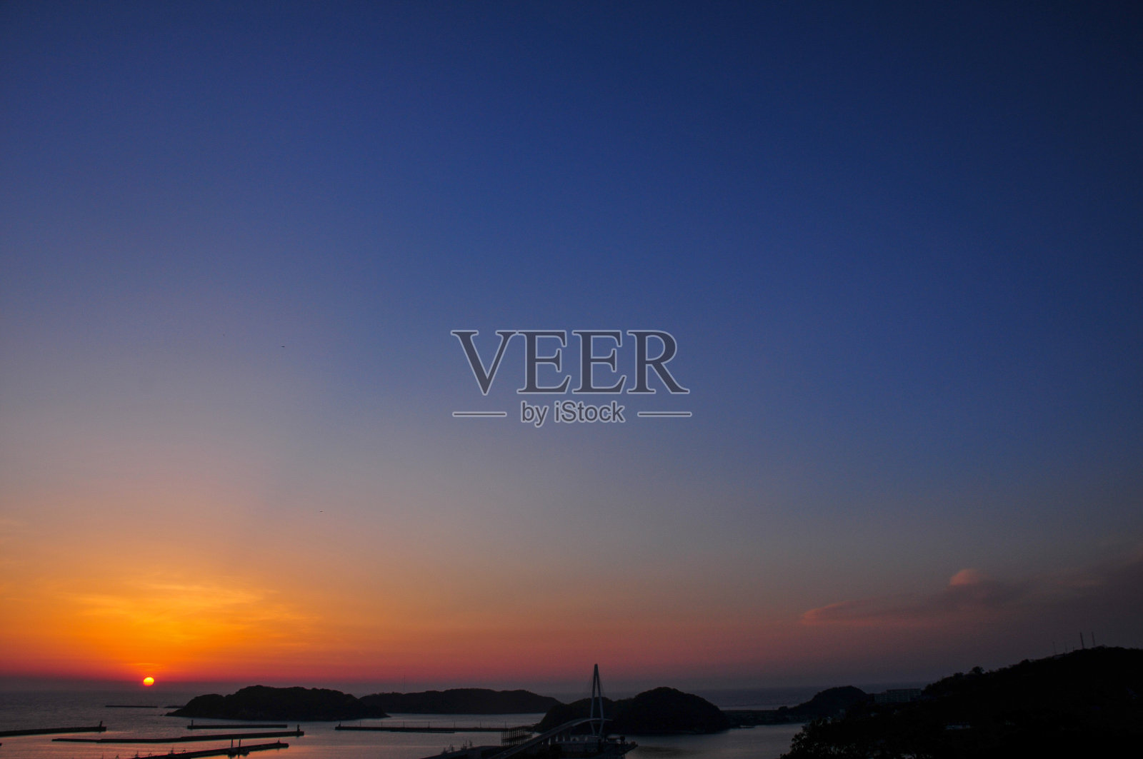 海上美丽的日落照片摄影图片