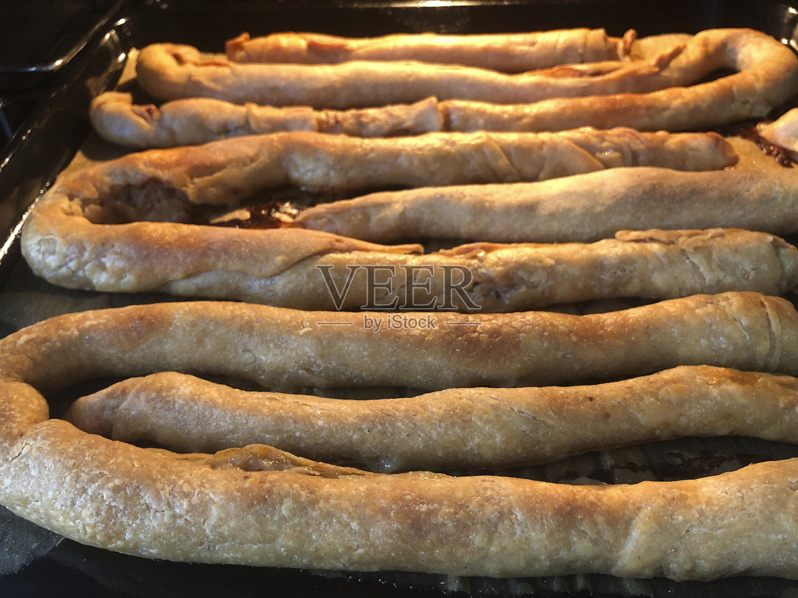 土耳其自制馅饼/南瓜馅饼（ kéymalé 孔） 。糕点肉馅饼照片摄影图片