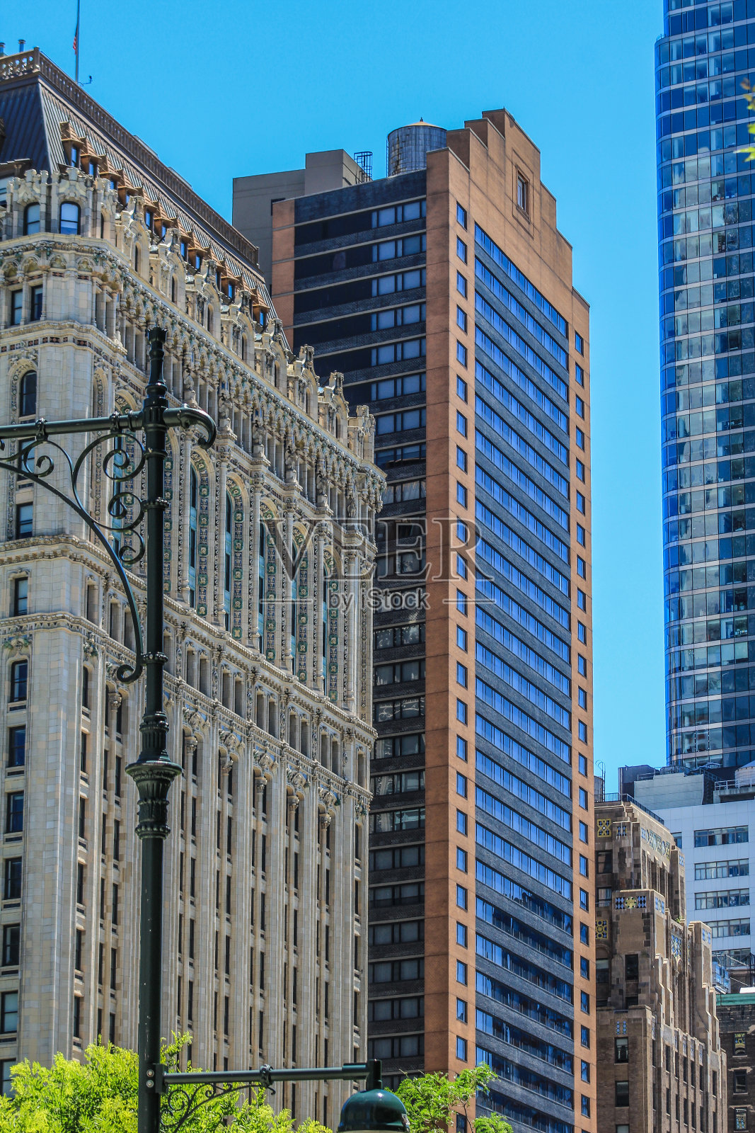 曼哈顿金融区的映像——一个集新旧、古典与现代、寻常与未来于一体的综合企业照片摄影图片