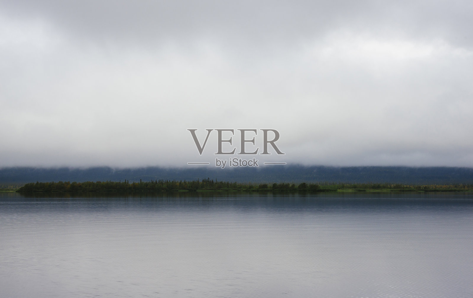 洛维泽罗湖照片摄影图片