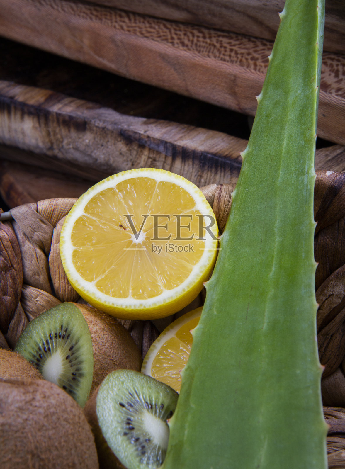 各种切开的水果照片摄影图片