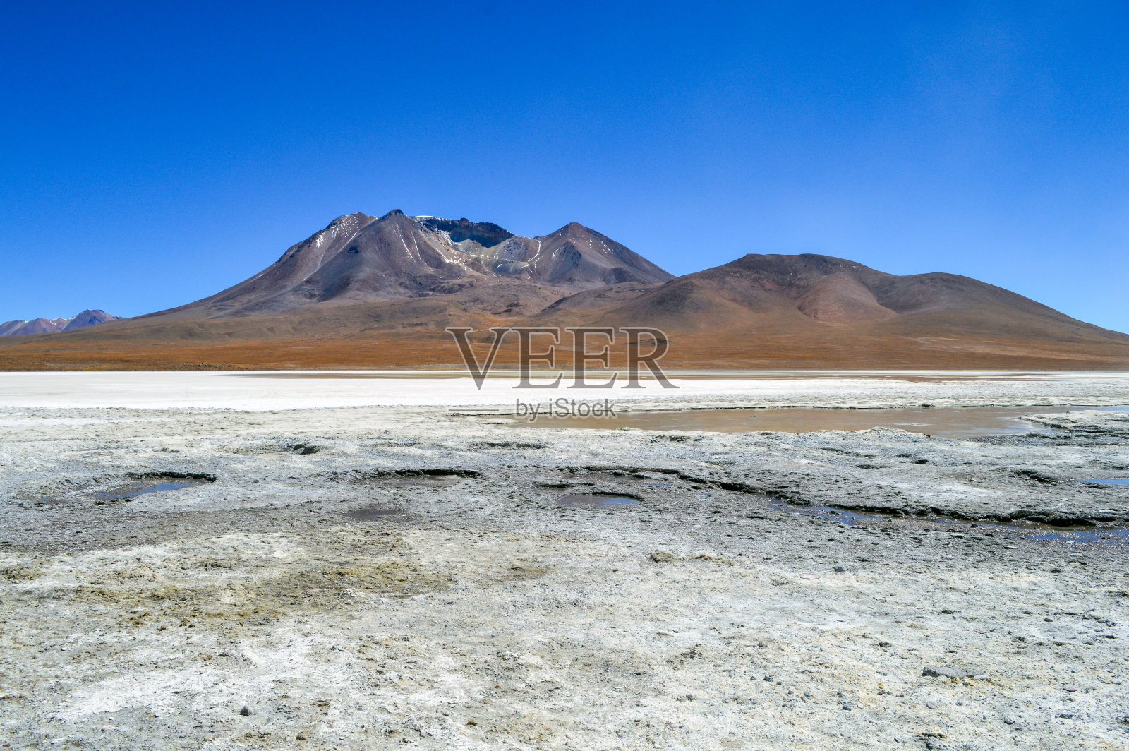 玻利维亚乌尤尼盐沼照片摄影图片