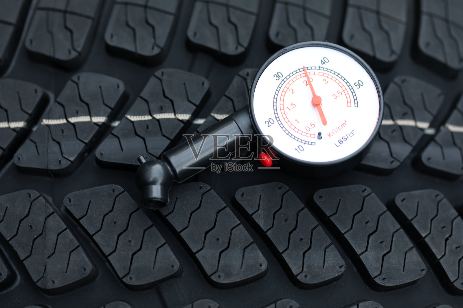 汽车新轮胎照片摄影图片