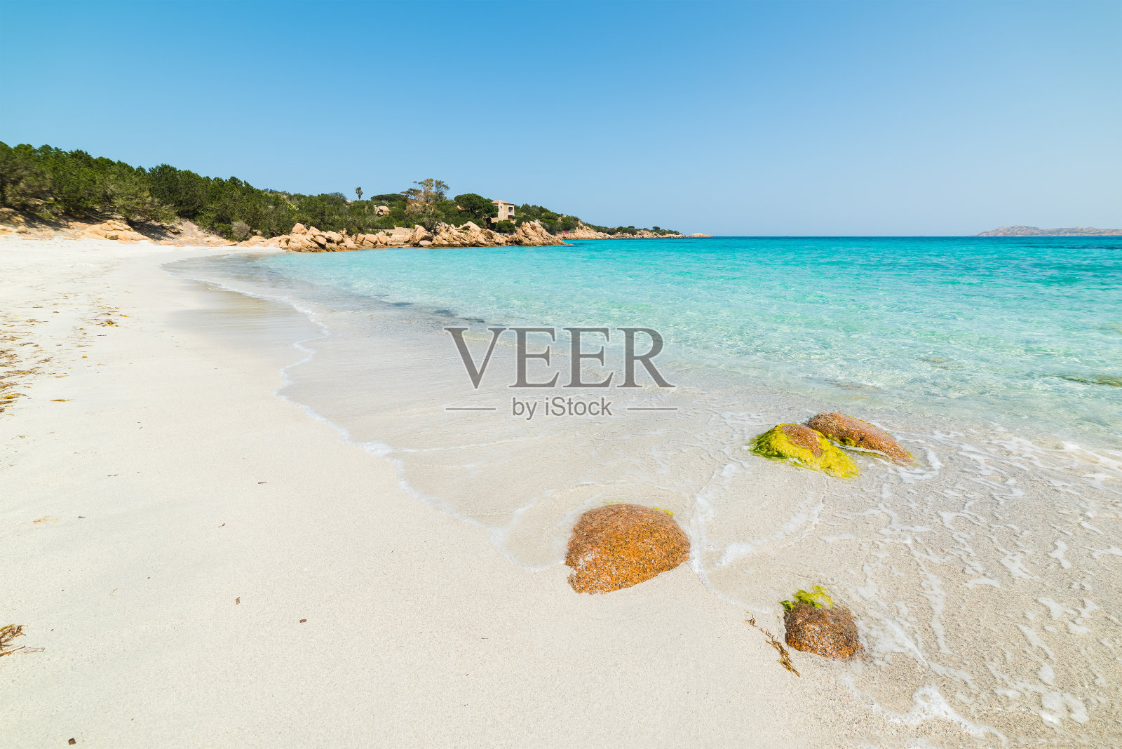 卡布里契奥利海岸的小岩石照片摄影图片