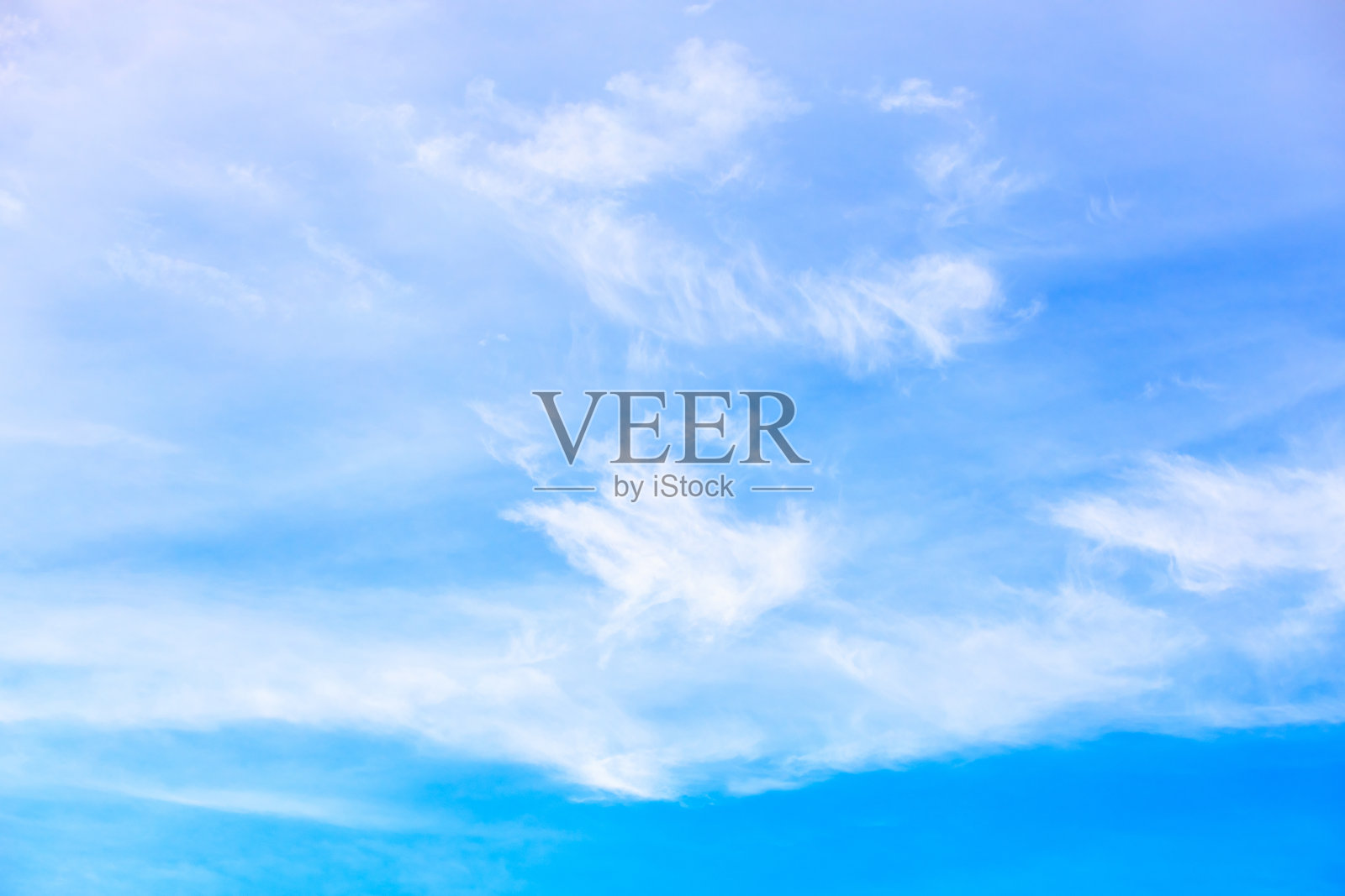 背景夏天春天。美丽明亮的质感。蓝天的自然之美。副本的空间。照片摄影图片