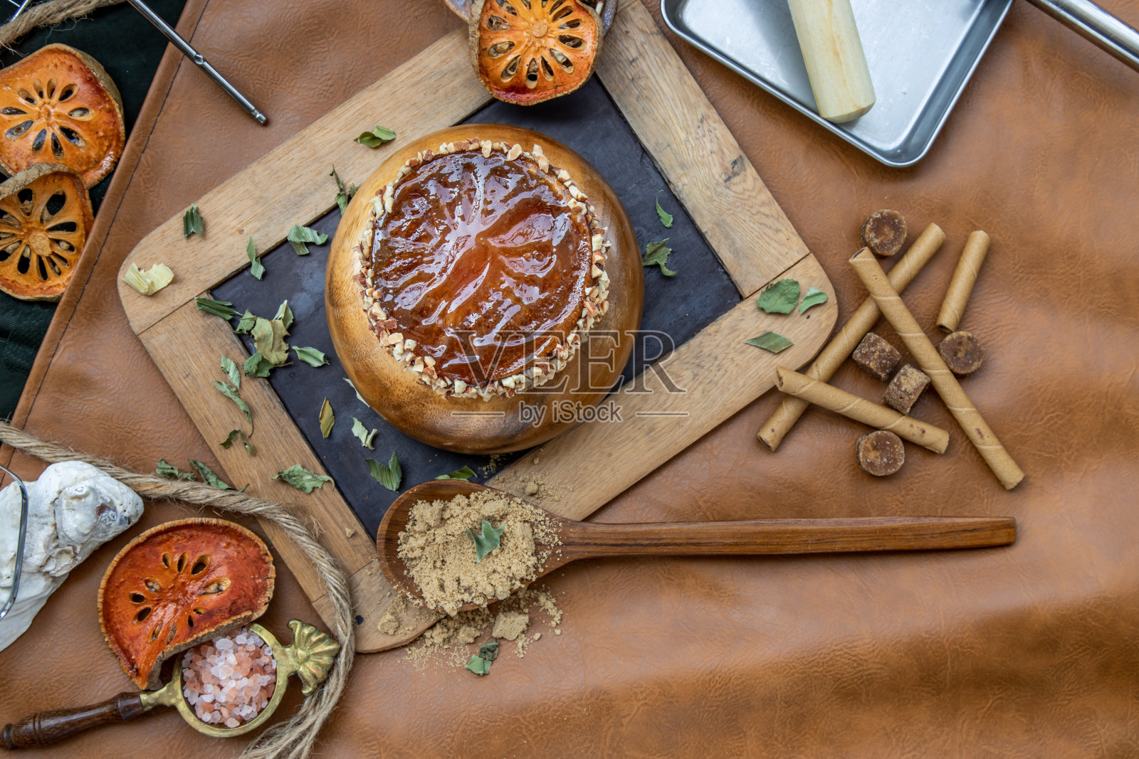 贝尔水果蛋糕在美丽的背景。一块。照片摄影图片