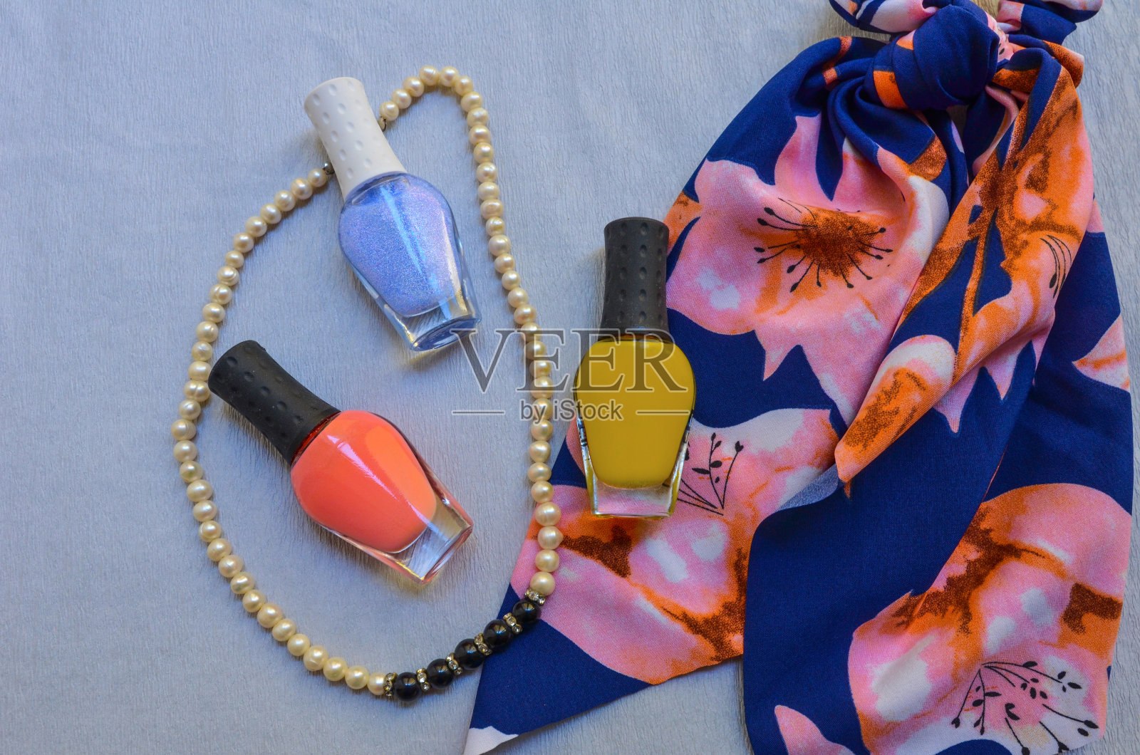 珍珠和化妆品照片摄影图片