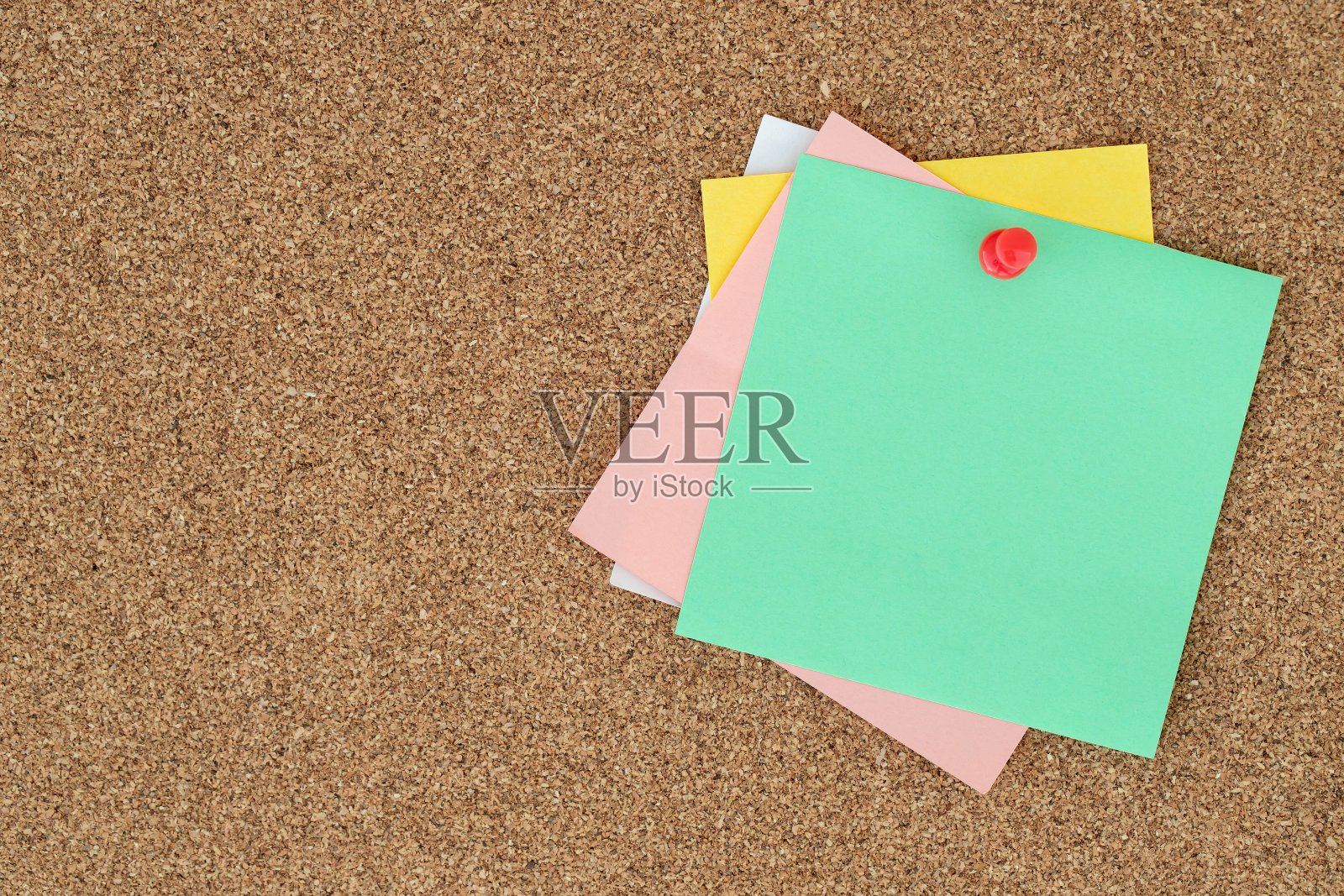 收集不同颜色的便条纸照片摄影图片