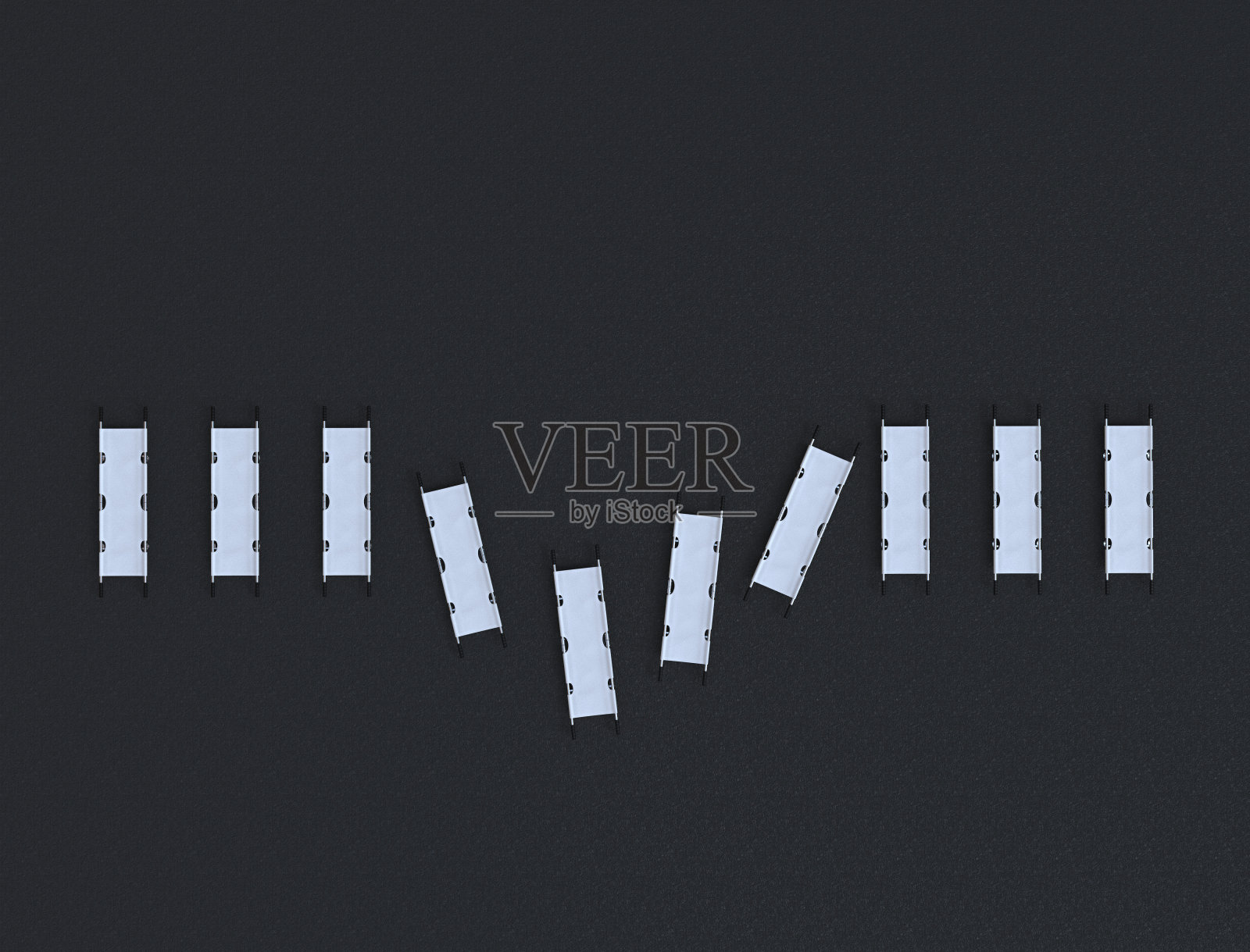 由紧急担架组成的人行横道照片摄影图片