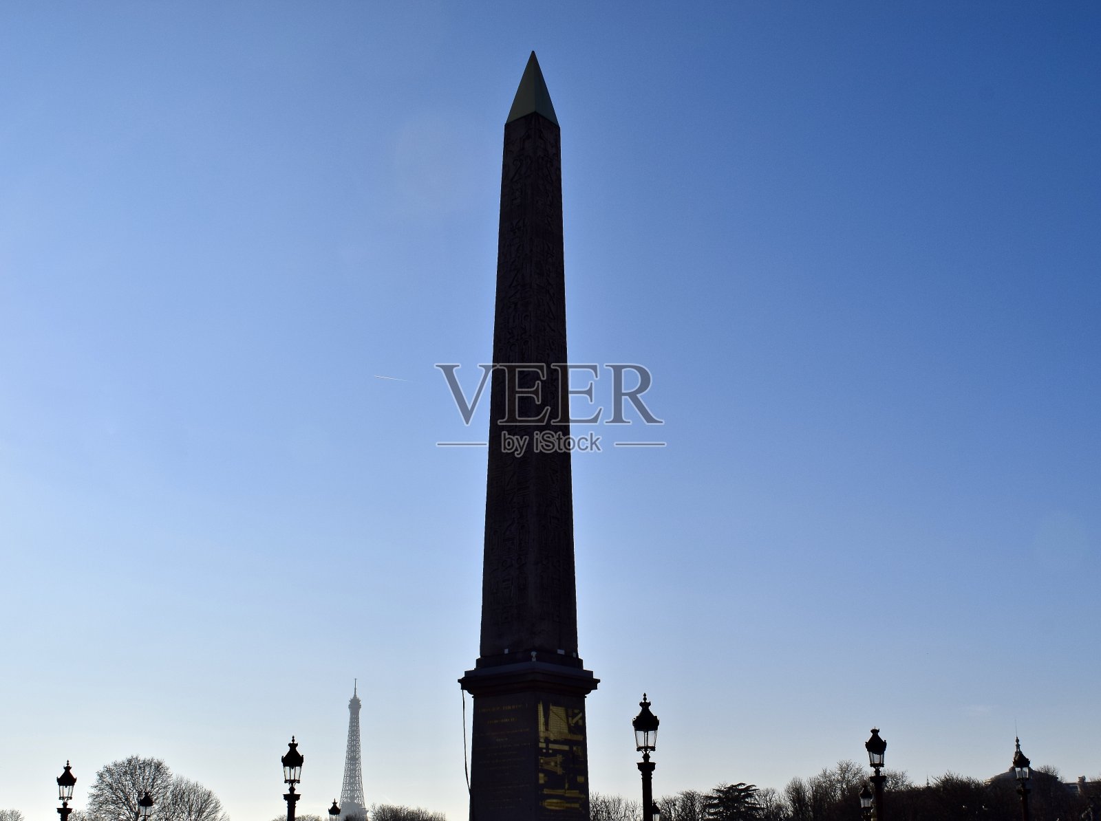 巴黎的一座塔。照片摄影图片