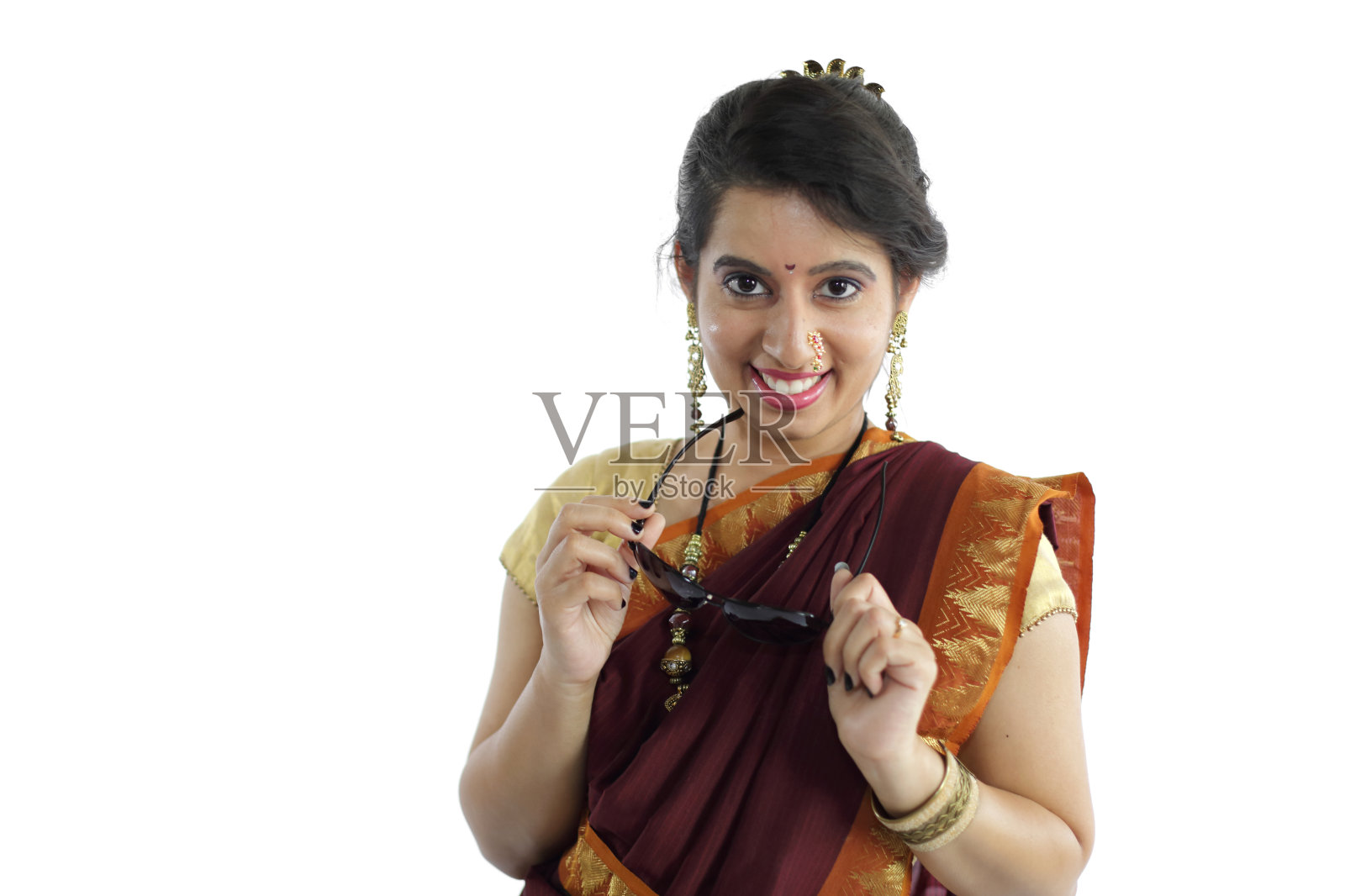 穿着传统服装的印度妇女照片摄影图片