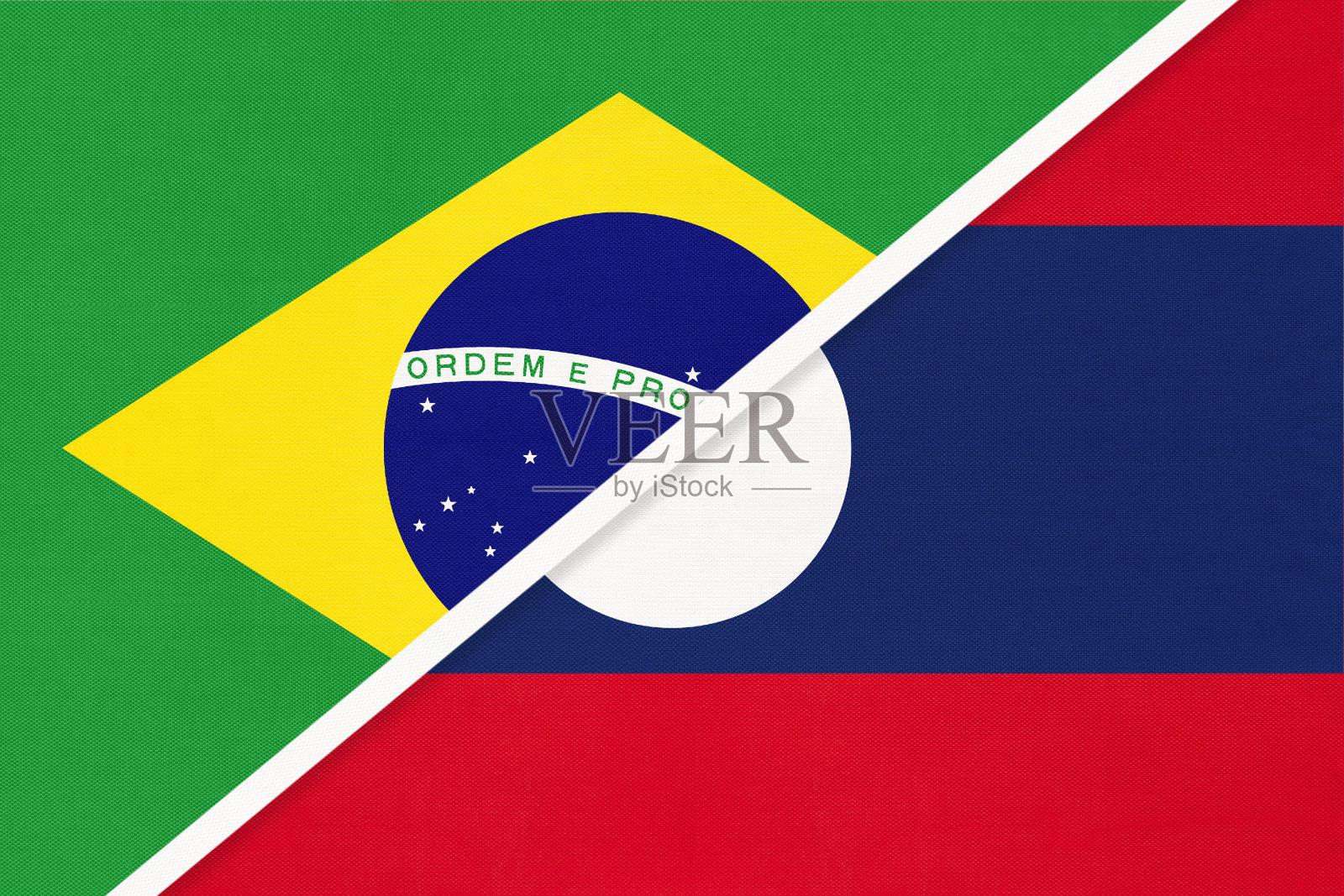 巴西和老挝国旗的象征来自纺织品。两国之间的冠军。插画图片素材