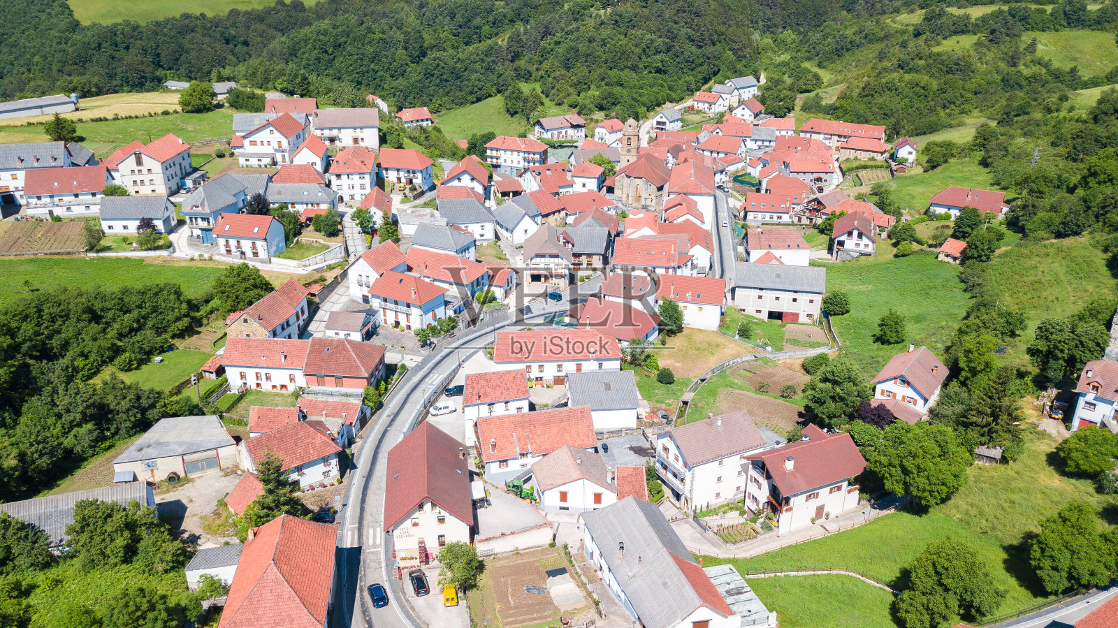 奥萨加比亚是位于西班牙纳瓦拉山区的一个乡村小镇照片摄影图片