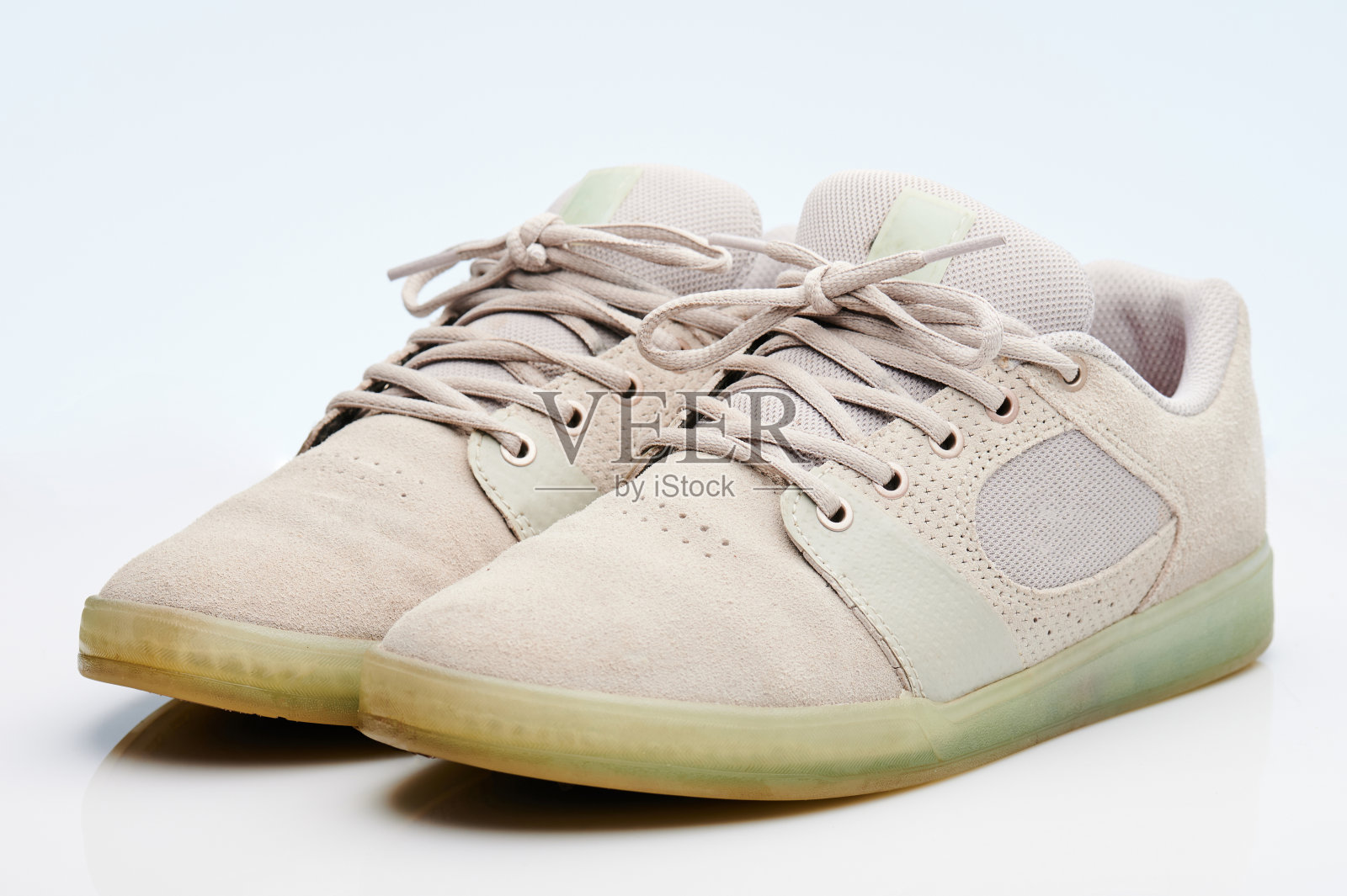 运动鞋类的主题照片摄影图片