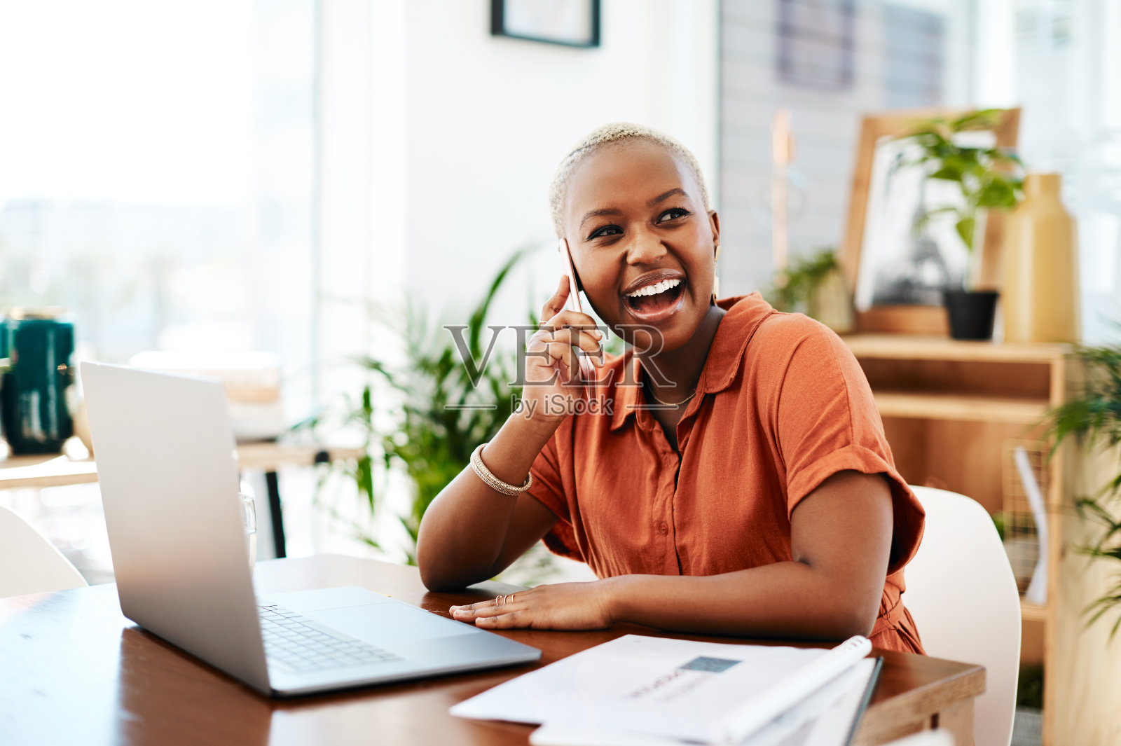 如果机会之窗出现，不要拉下窗帘照片摄影图片