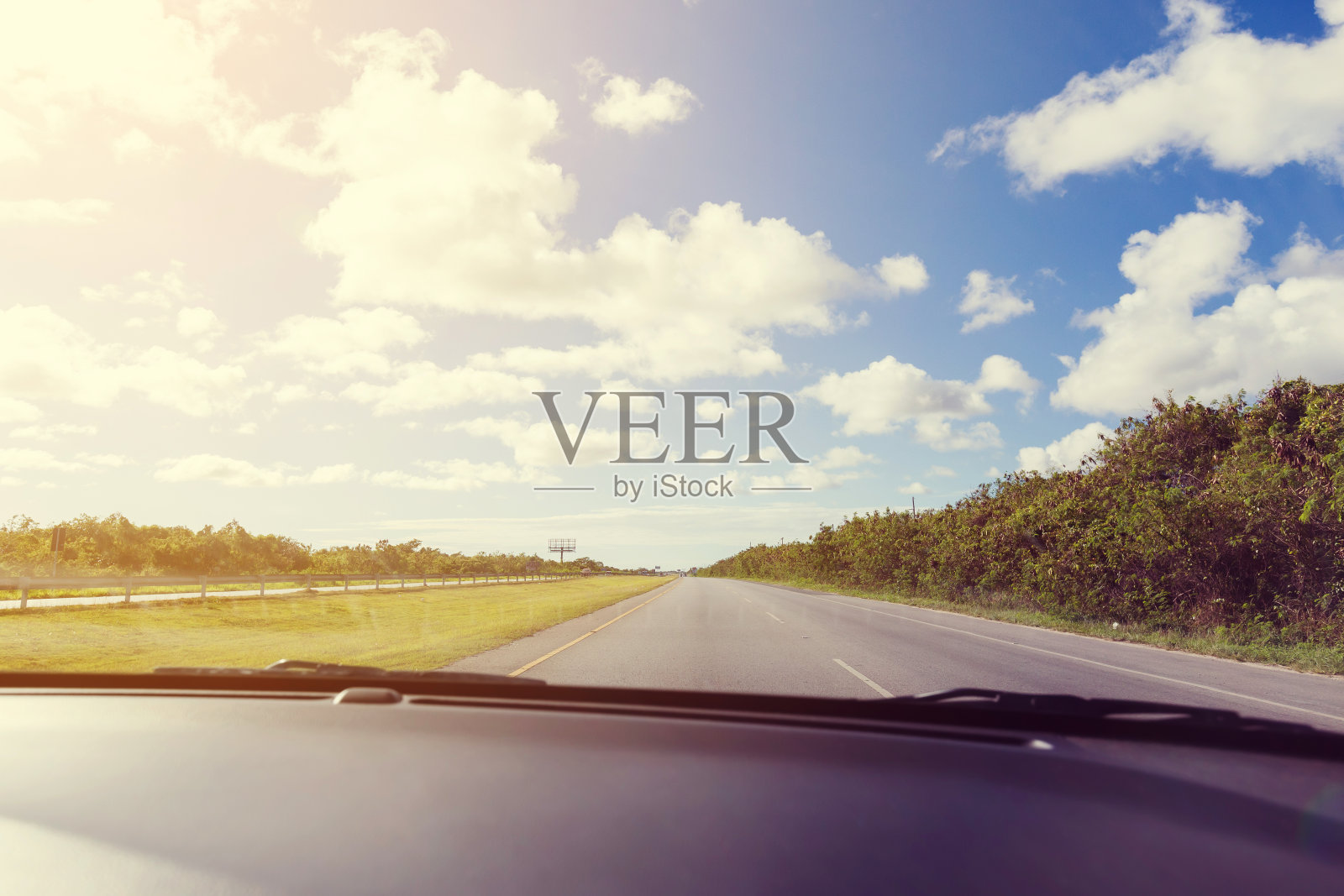 驾驶汽车照片摄影图片