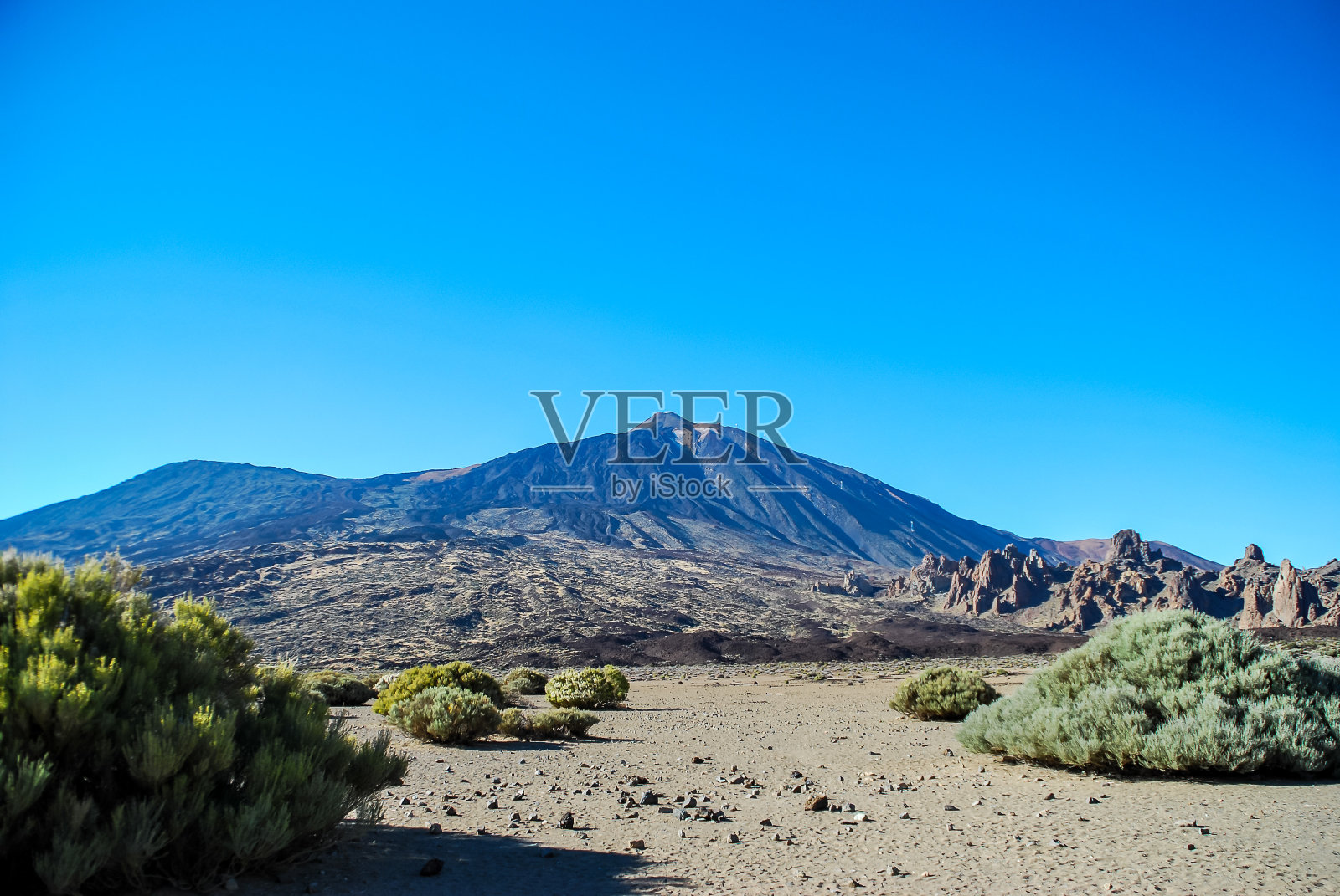 观山观海，以数码照片图片为背景照片摄影图片