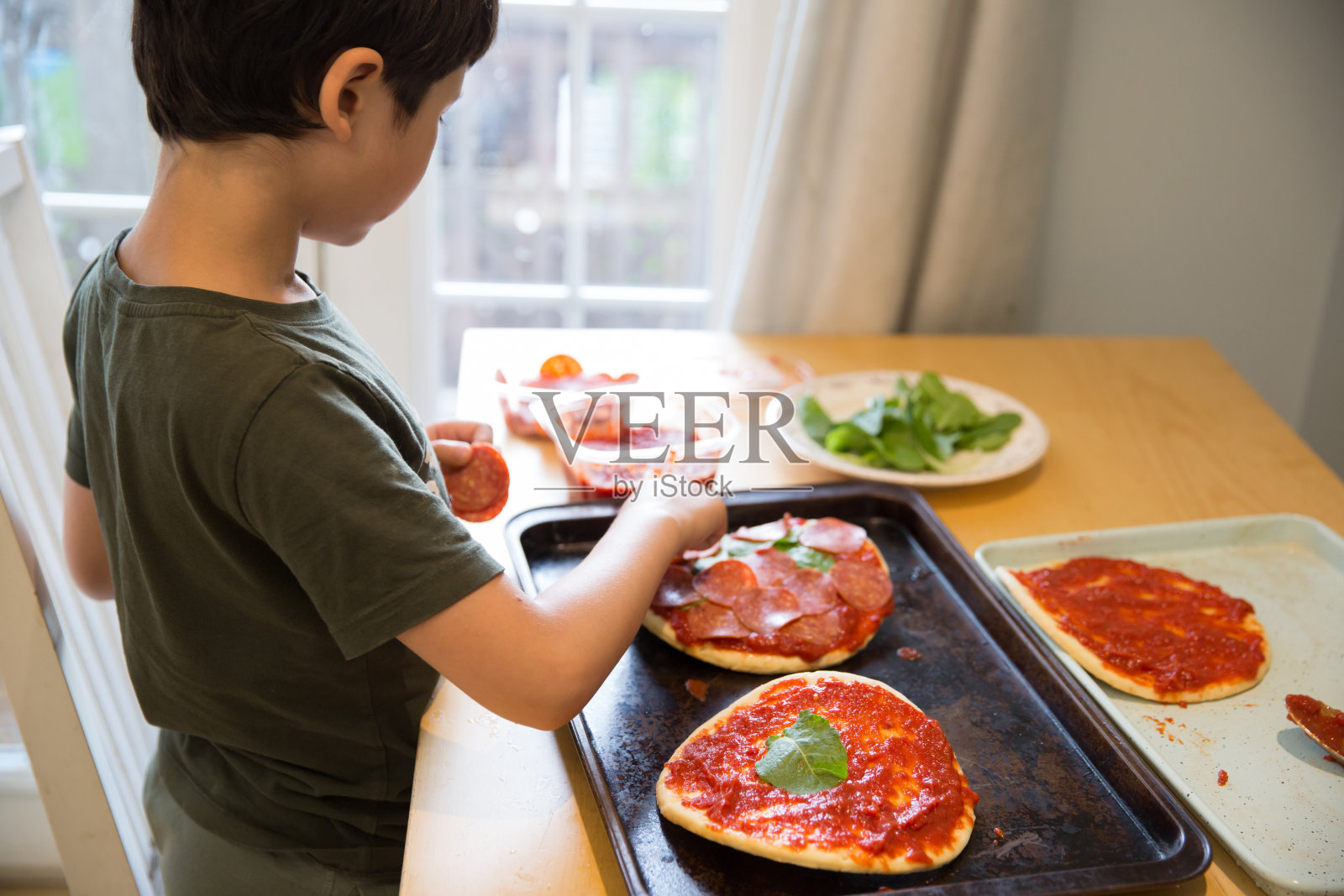 做匹萨照片摄影图片