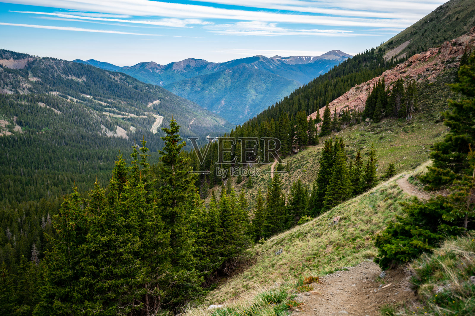 新墨西哥州北部的陶斯山脉照片摄影图片