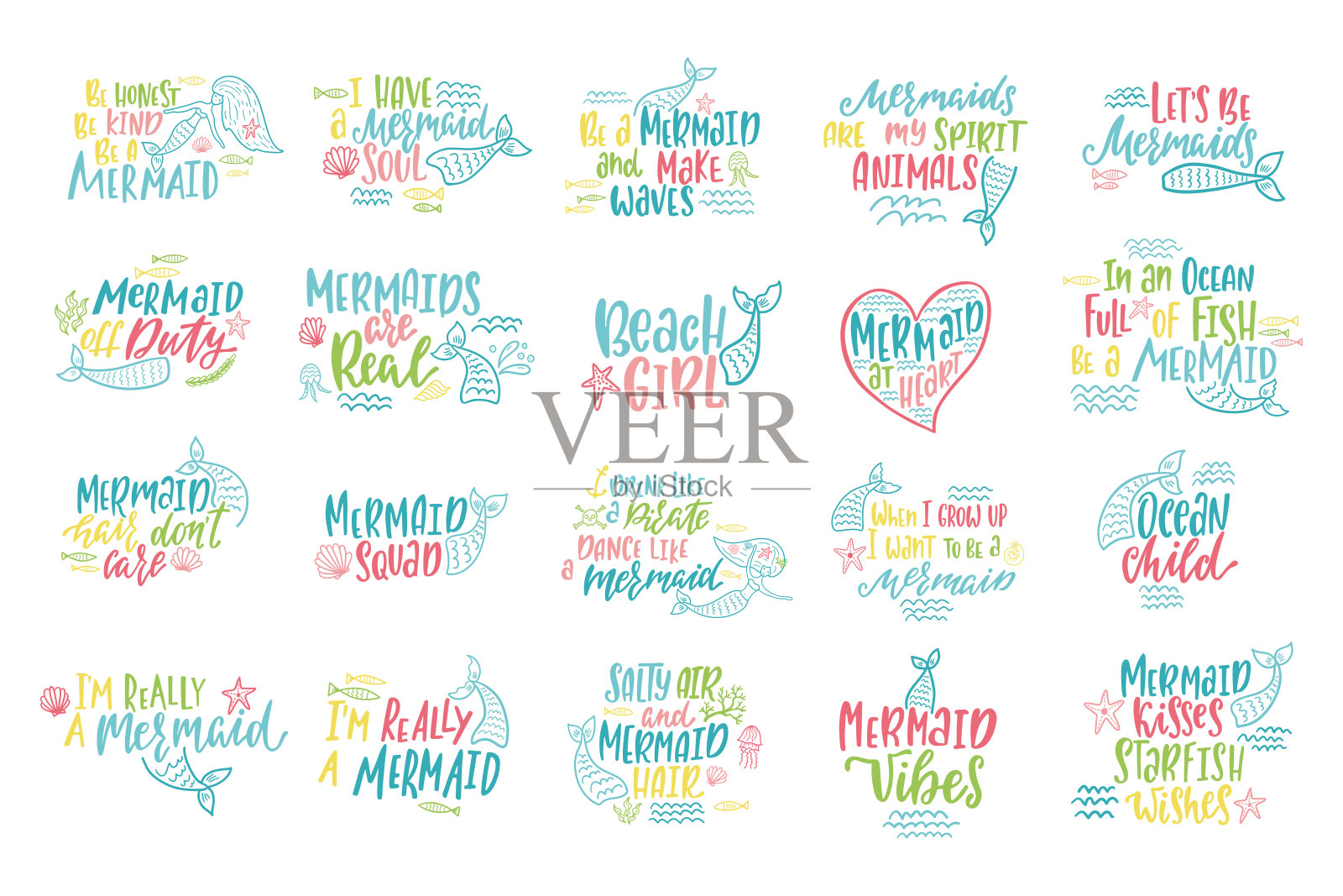一套美人鱼卡通矢量插图。夏日励志字母短语。手绘贺卡。印刷海报模板。海洋魔法孤立clipart。海滩上的设计。插画图片素材
