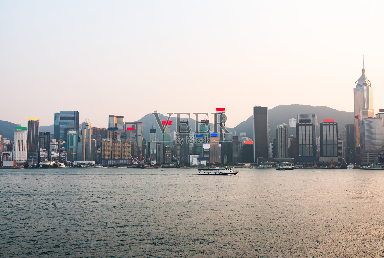 香港摩天大楼的夜景照片摄影图片