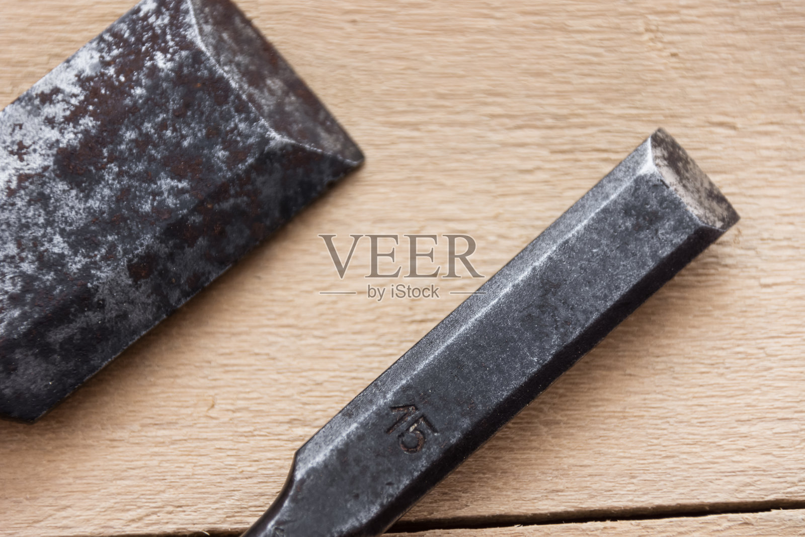 让我们在木头上干点活吧照片摄影图片